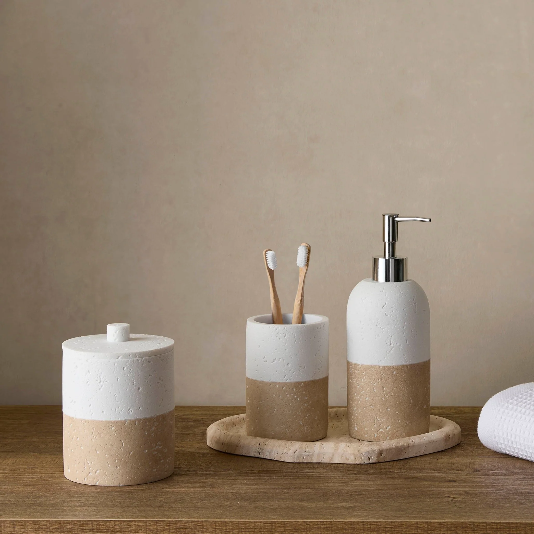 Juliet Stone Effect Resin Storage Pot - Natural/White - Image 2