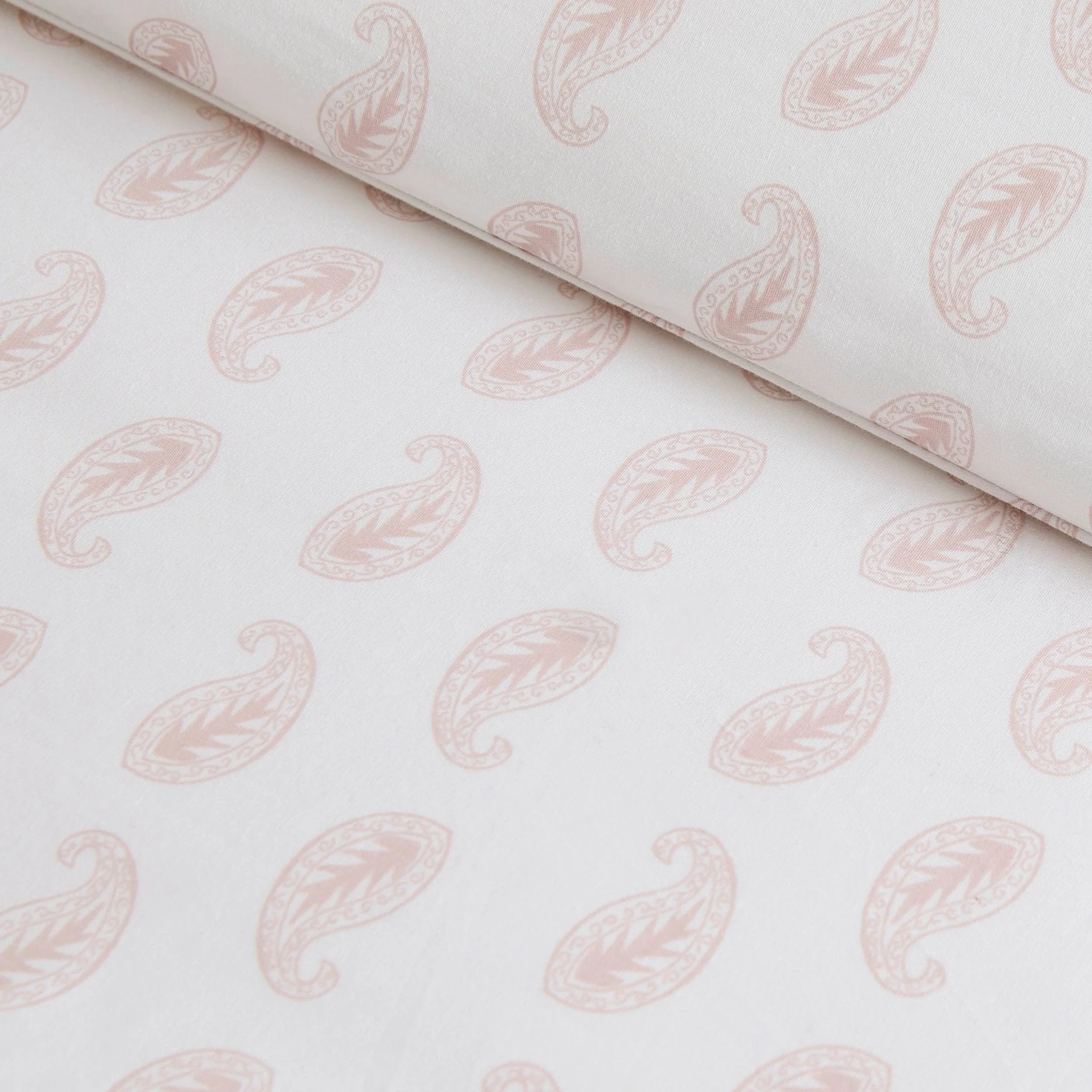 Kashmir 200 Thread Count Duvet Cover & Pillowcase Set - Paisley Print - White/Pink - Image 3