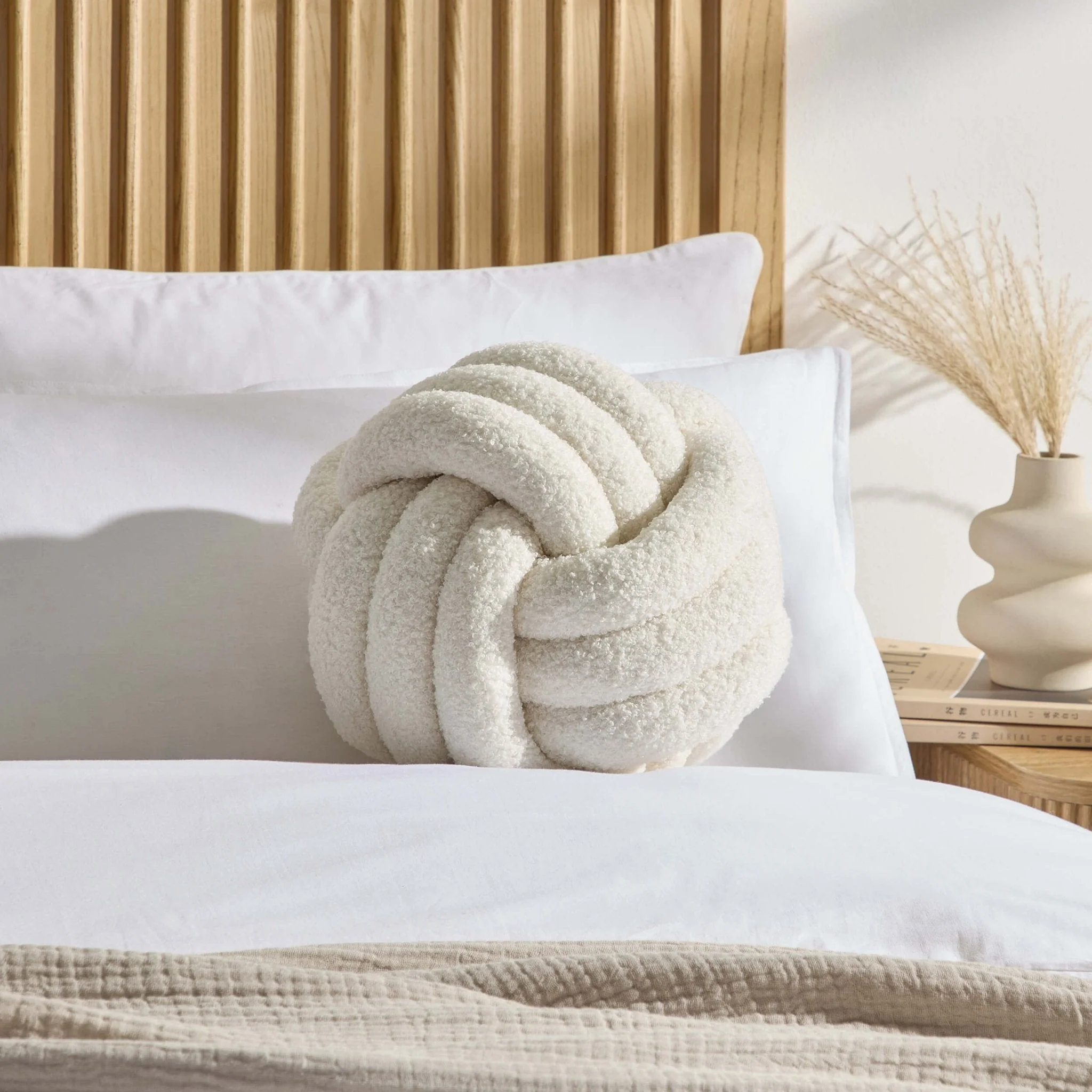 Knot Cushion - Off White