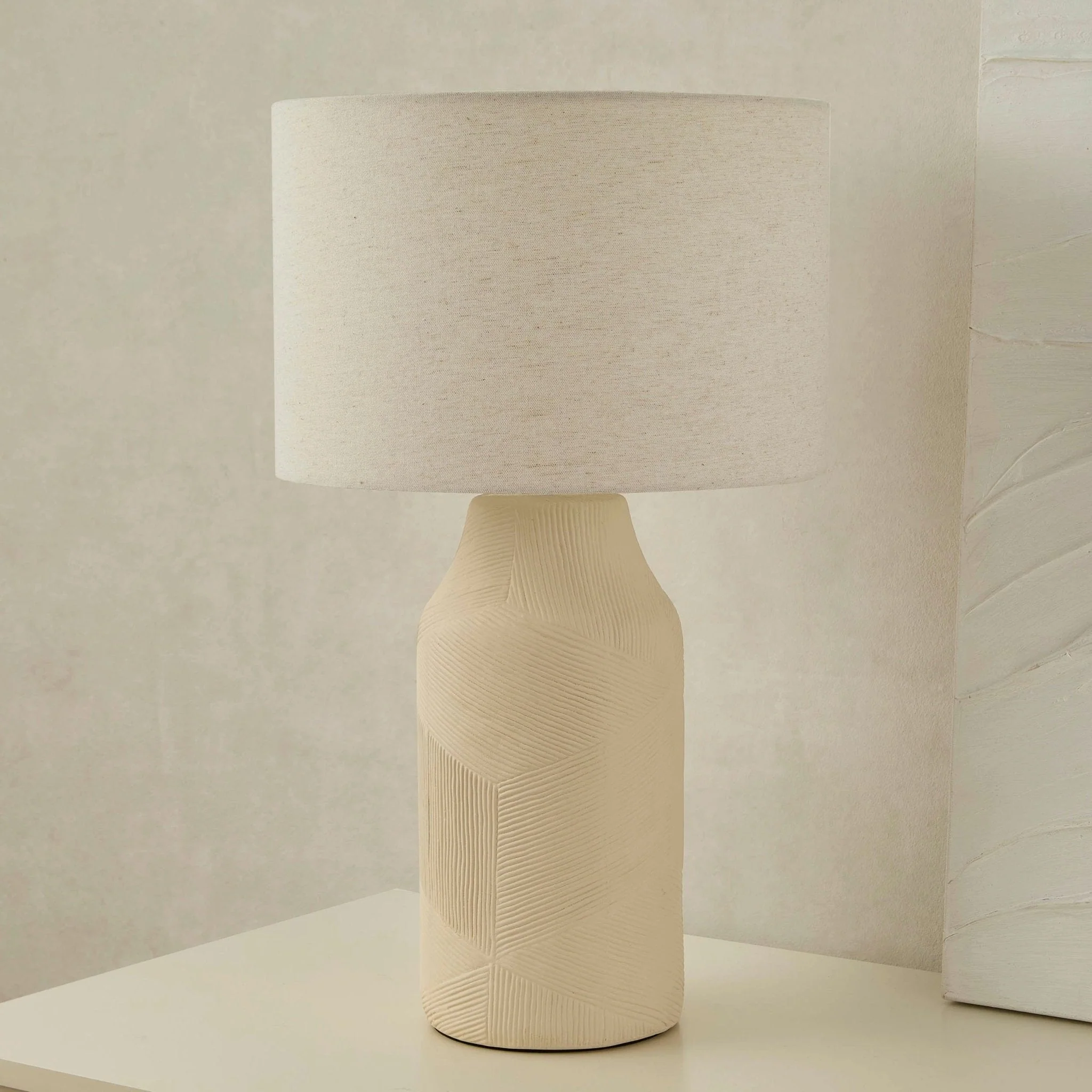 Lagom Carved Ceramic Table Lamp - Ecru - Image 2