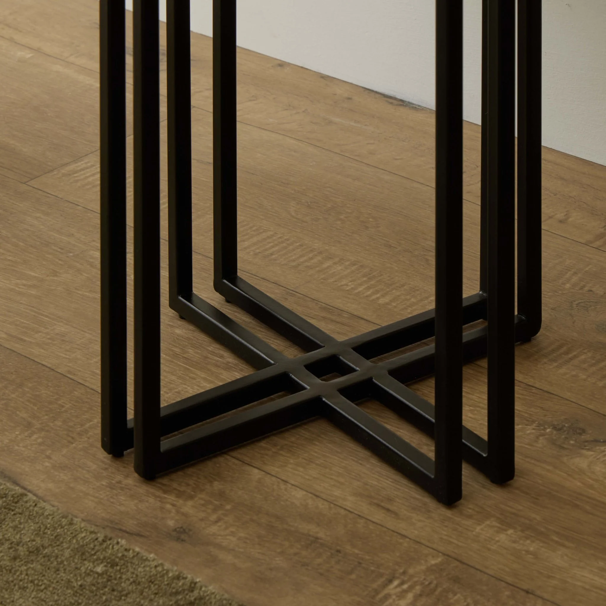 Leana Round Side Table - Dark Marble - Image 4
