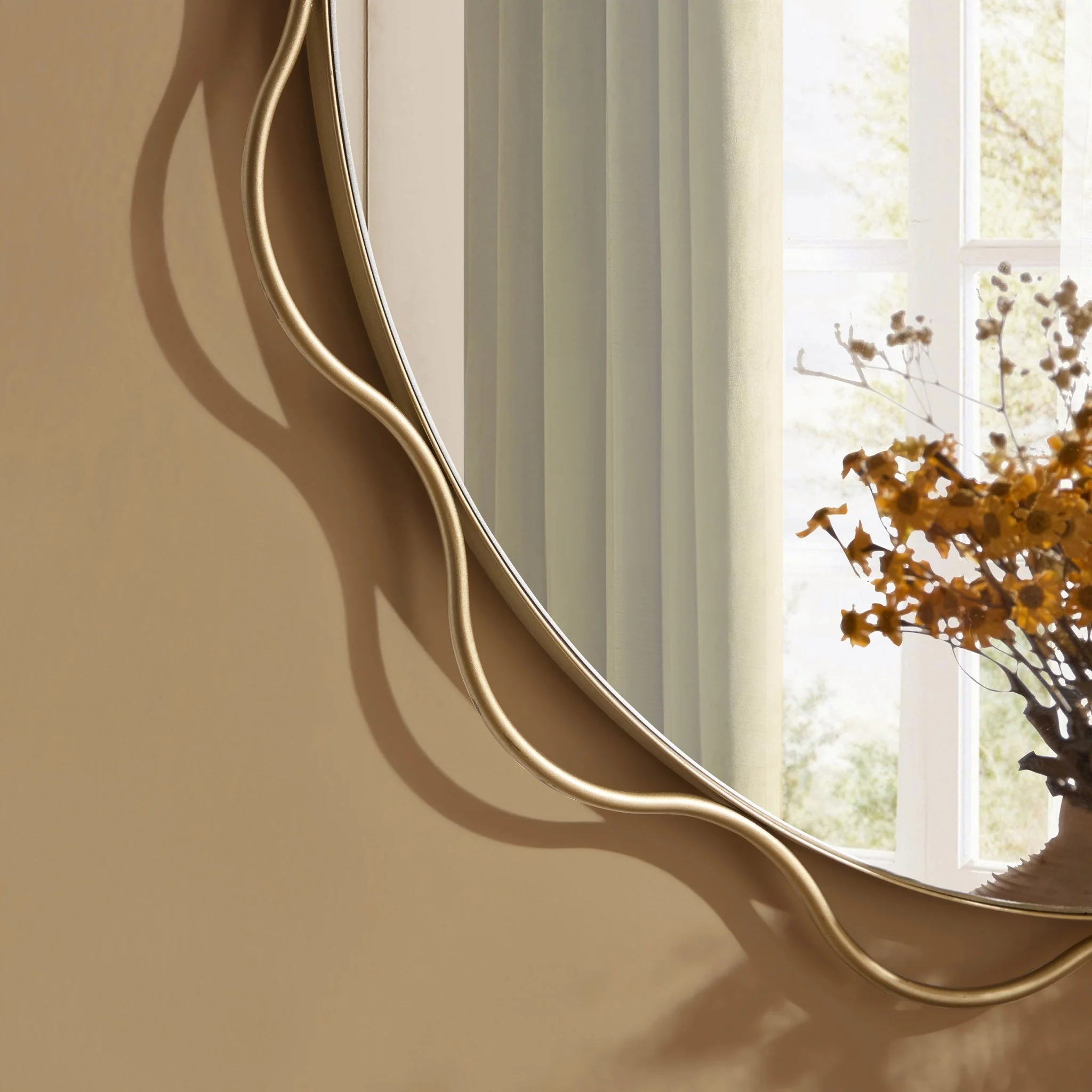 Liana Scallop Wall Mirror - Gold - Image 2