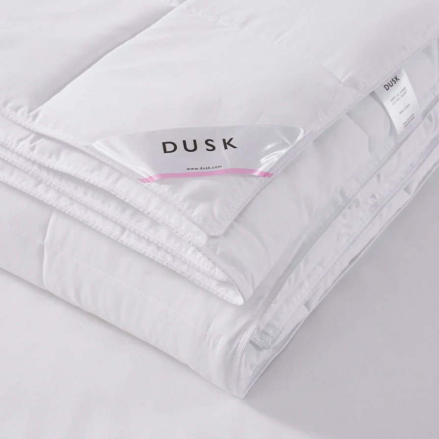 Lightweight 2.5 Tog Summer Duvet - Image 3