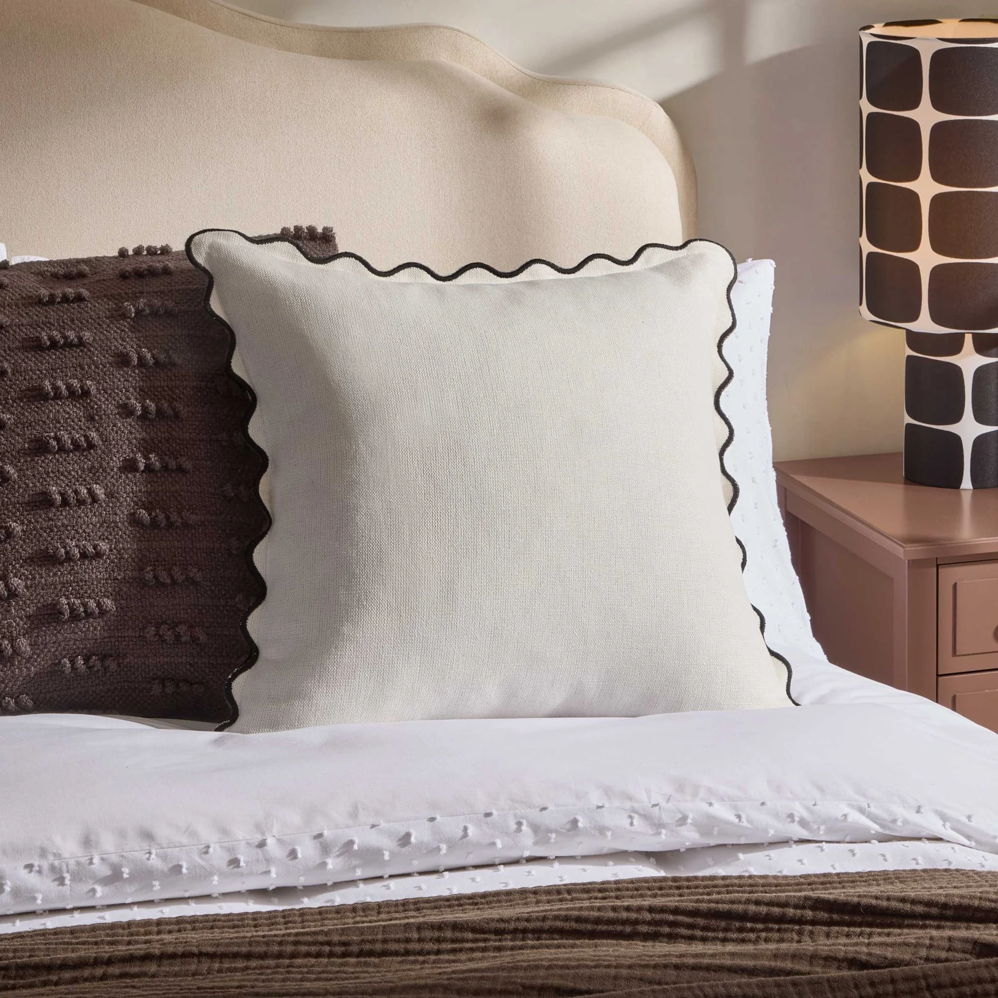 Linen Blend Scallop Edge Cushion Cover - Natural/Black