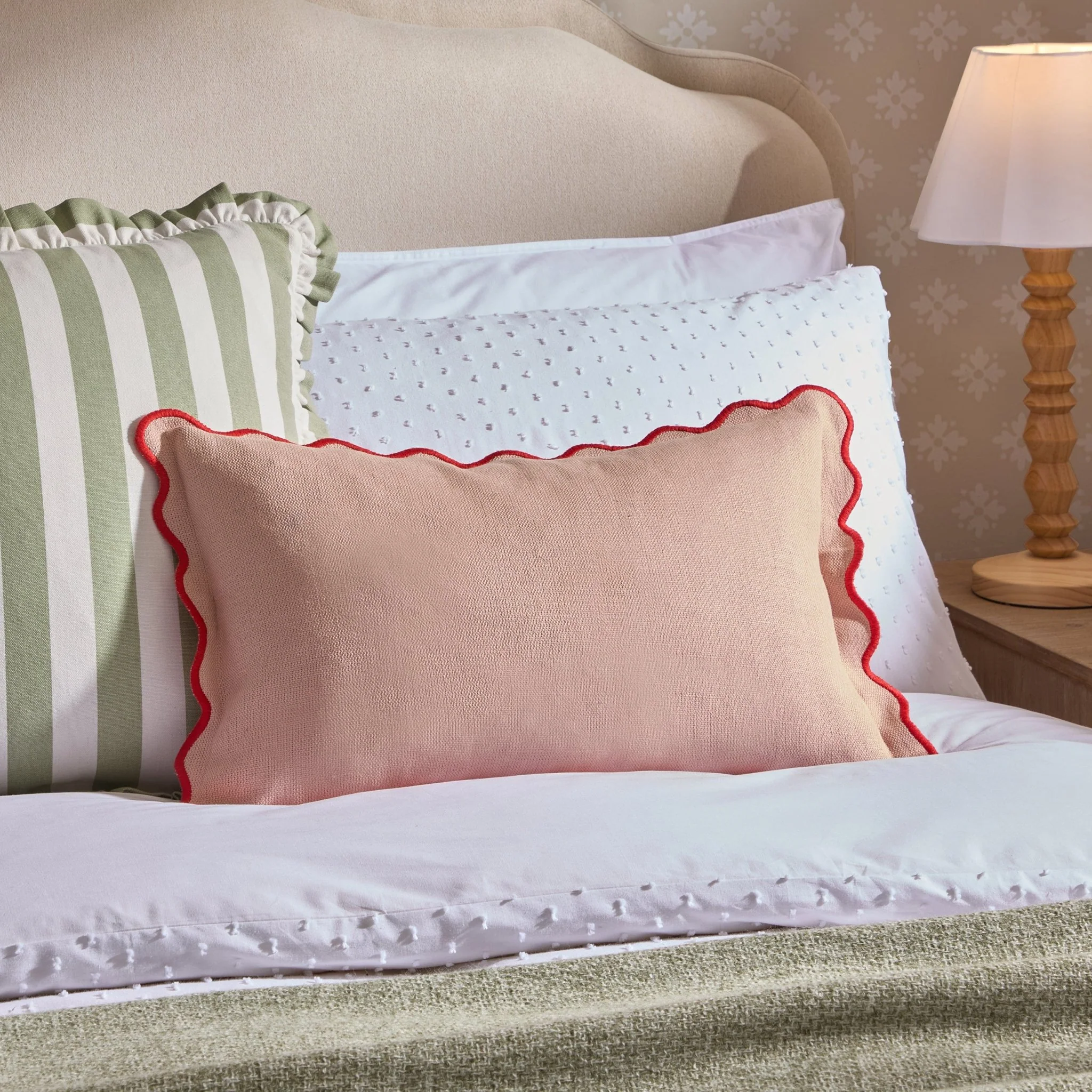 Linen Blend Scallop Edge Cushion Cover - Pink/ Red - Image 2