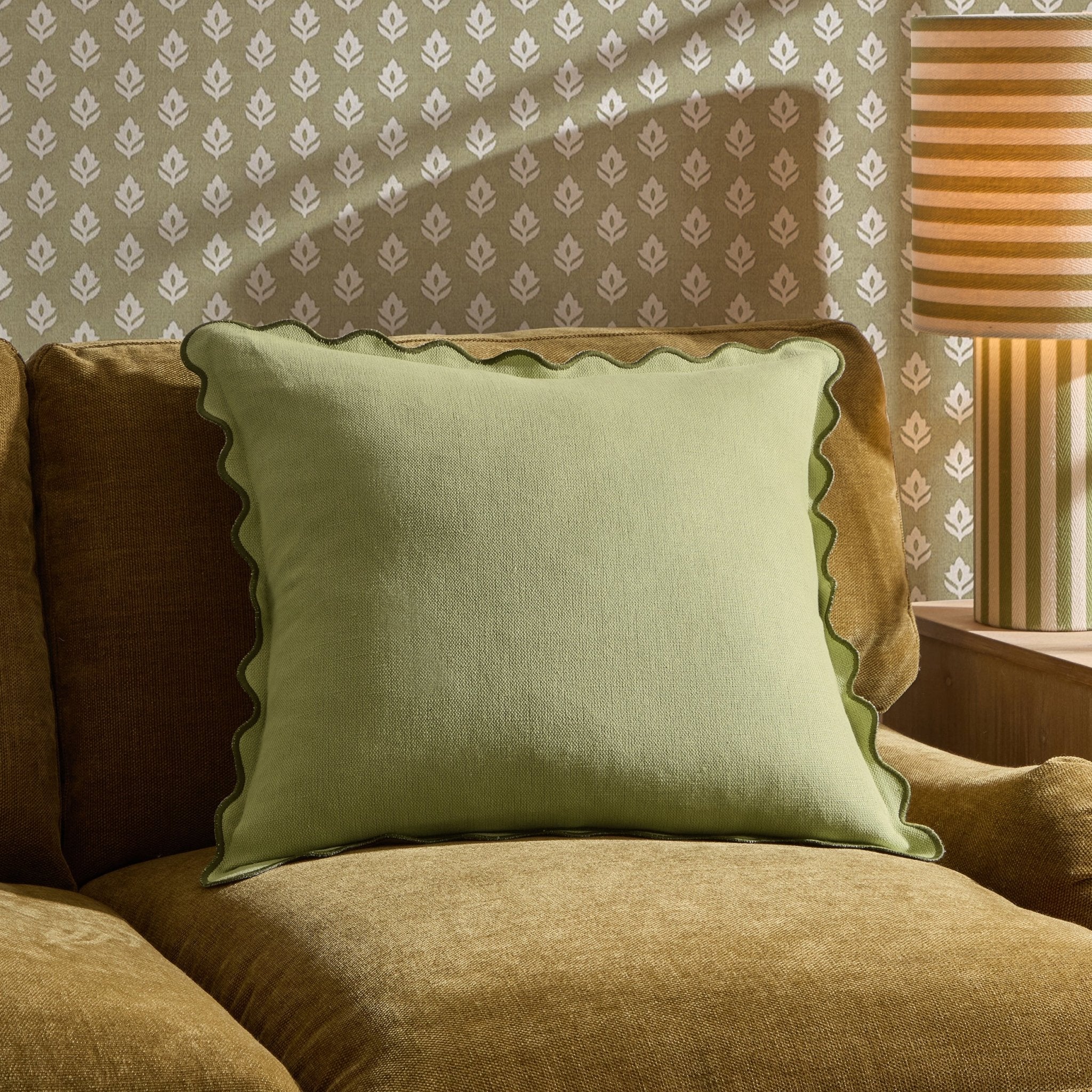 Linen Blend Scallop Edge Sofa Cushion Cover - Green