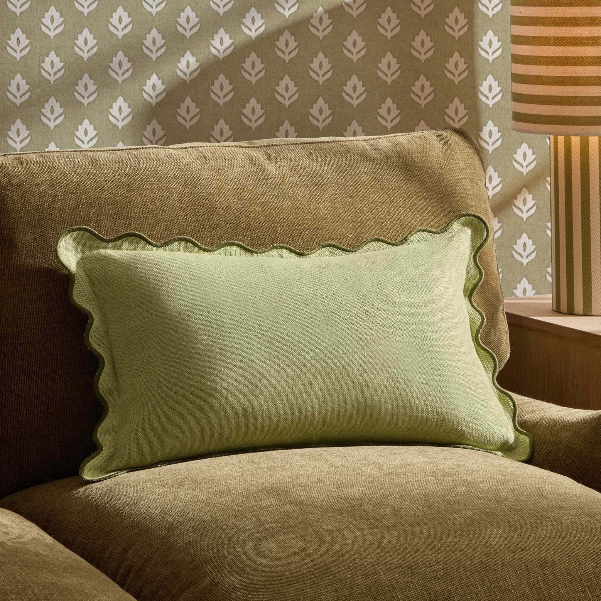 Linen Blend Scallop Edge Sofa Cushion Cover - Green - Image 2