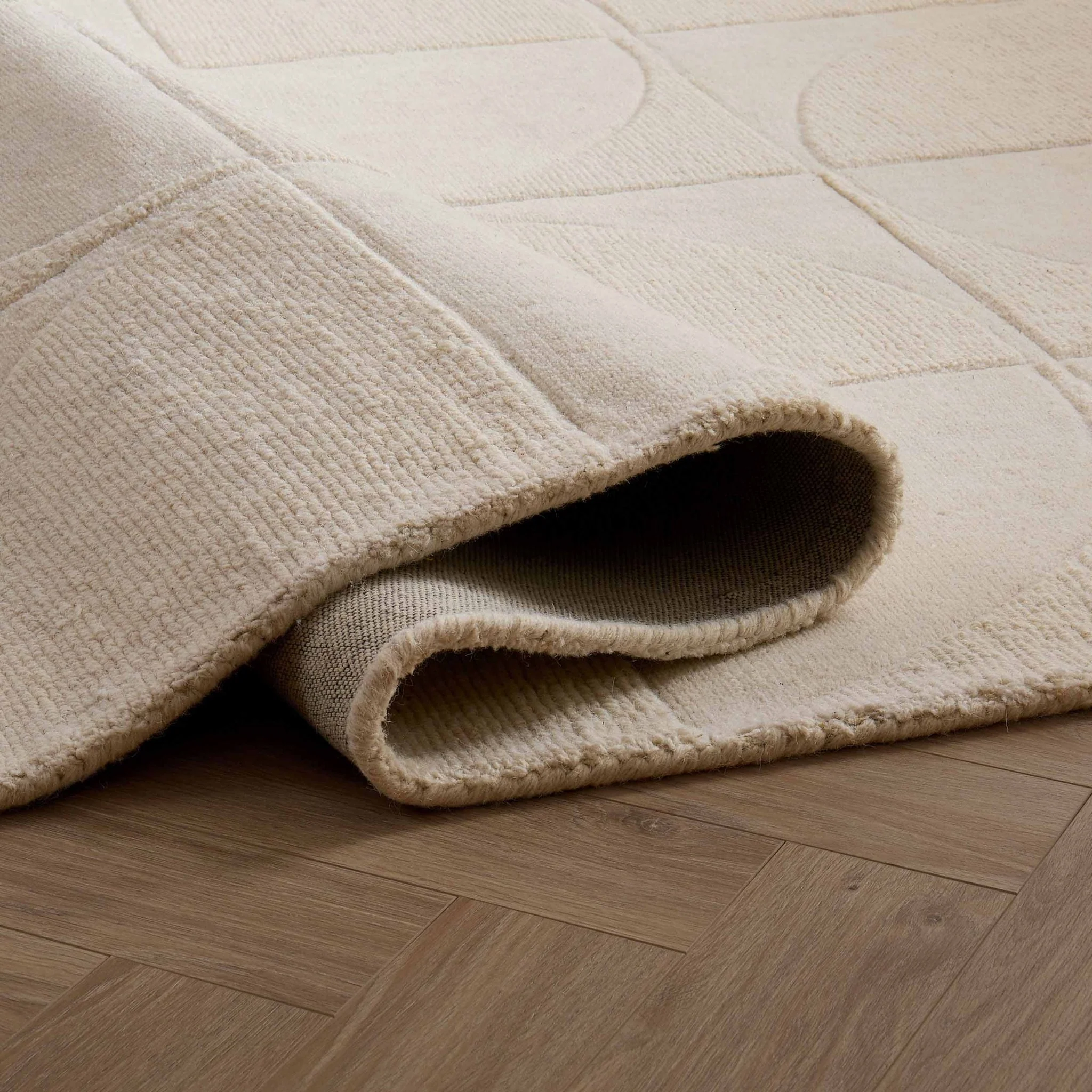 Liv Hand Woven Wool Geometric Pattern Rug - Off White - Image 5