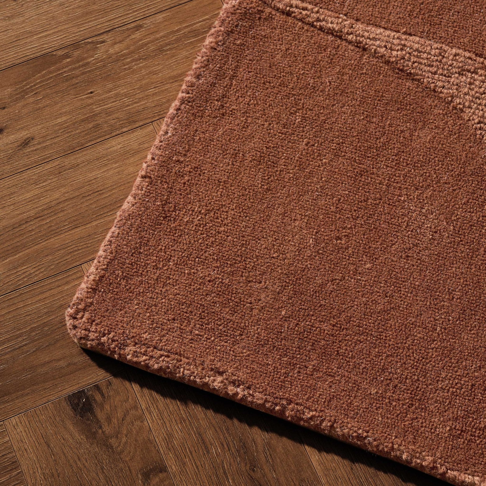 Liv Hand Woven Wool Geometric Pattern Rug - Rust - Image 4