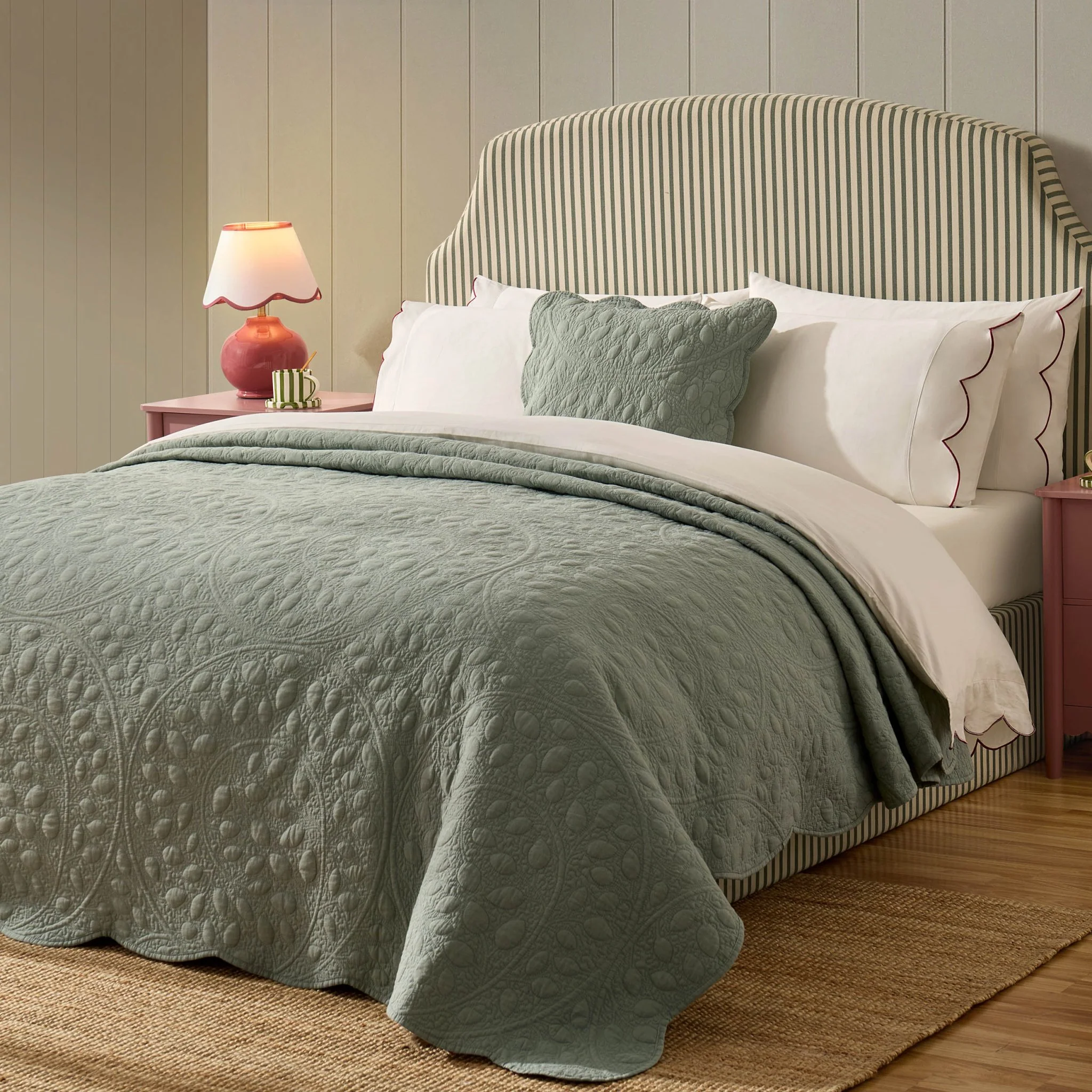 Lucerne Scallop Matelasse Bedspread - Forest Green - Image 2