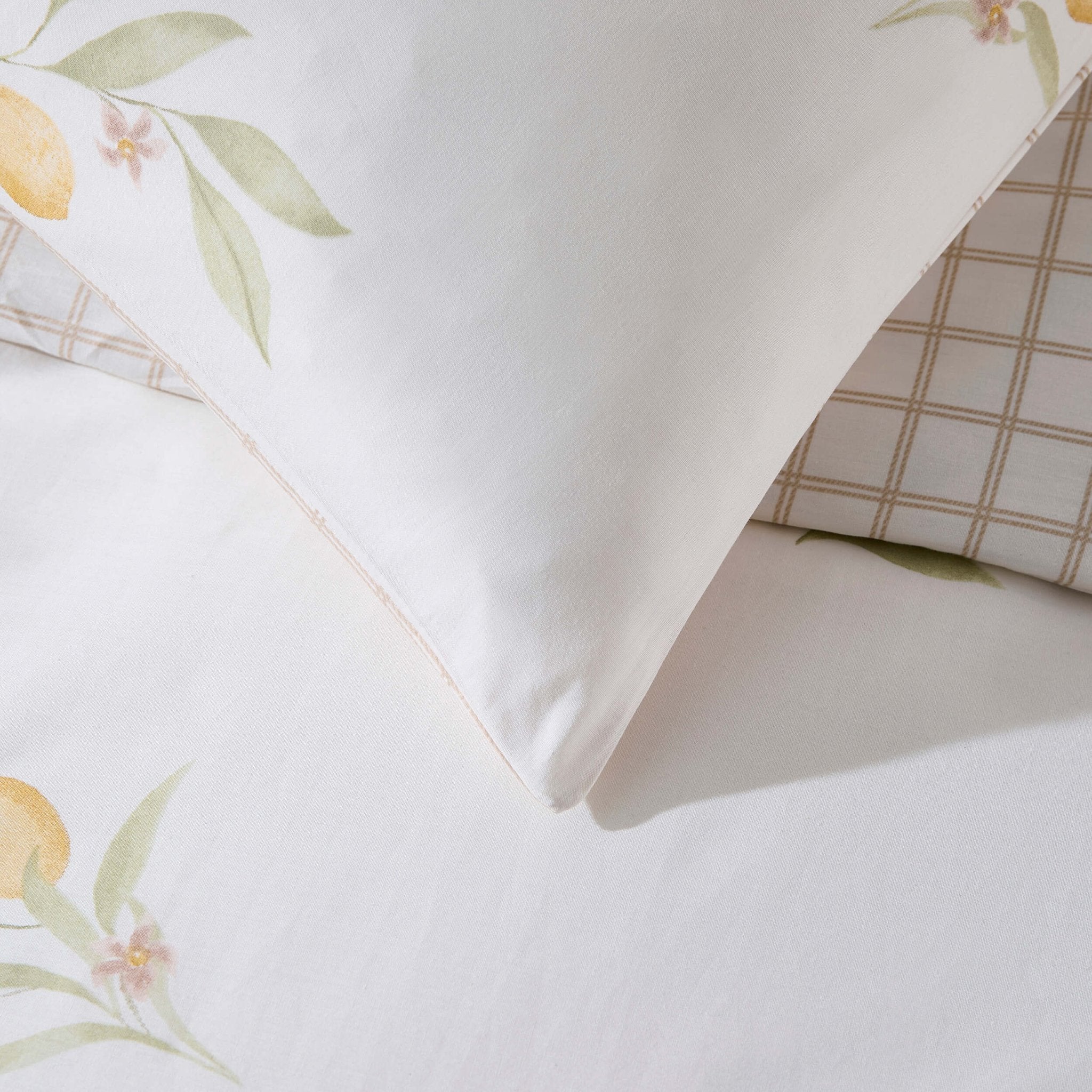 Lucie 100% Cotton Lemon & Check Reversible Duvet Cover & Pillowcase Set - Multicoloured - Image 4