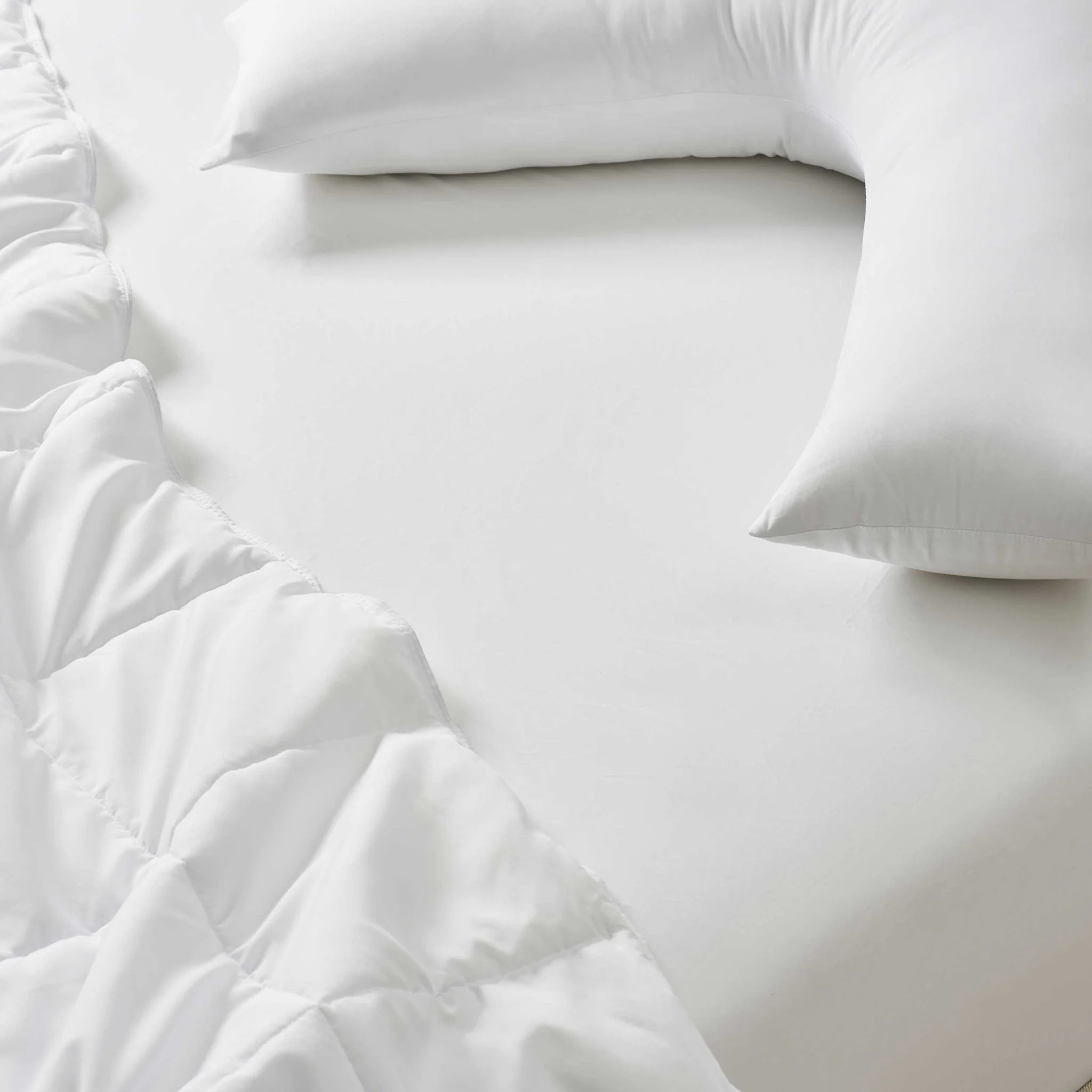 Lyla Feels Like Silk Lyocell Blend Fitted Sheet - White - Image 2