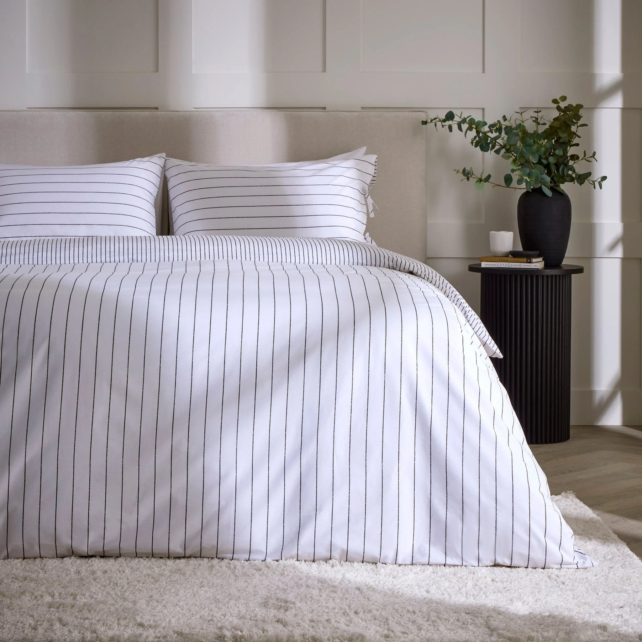 Malmo 100% Cotton Reversible Duvet Cover & Pillowcase Set - Printed Stripe - White/Grey - Image 2