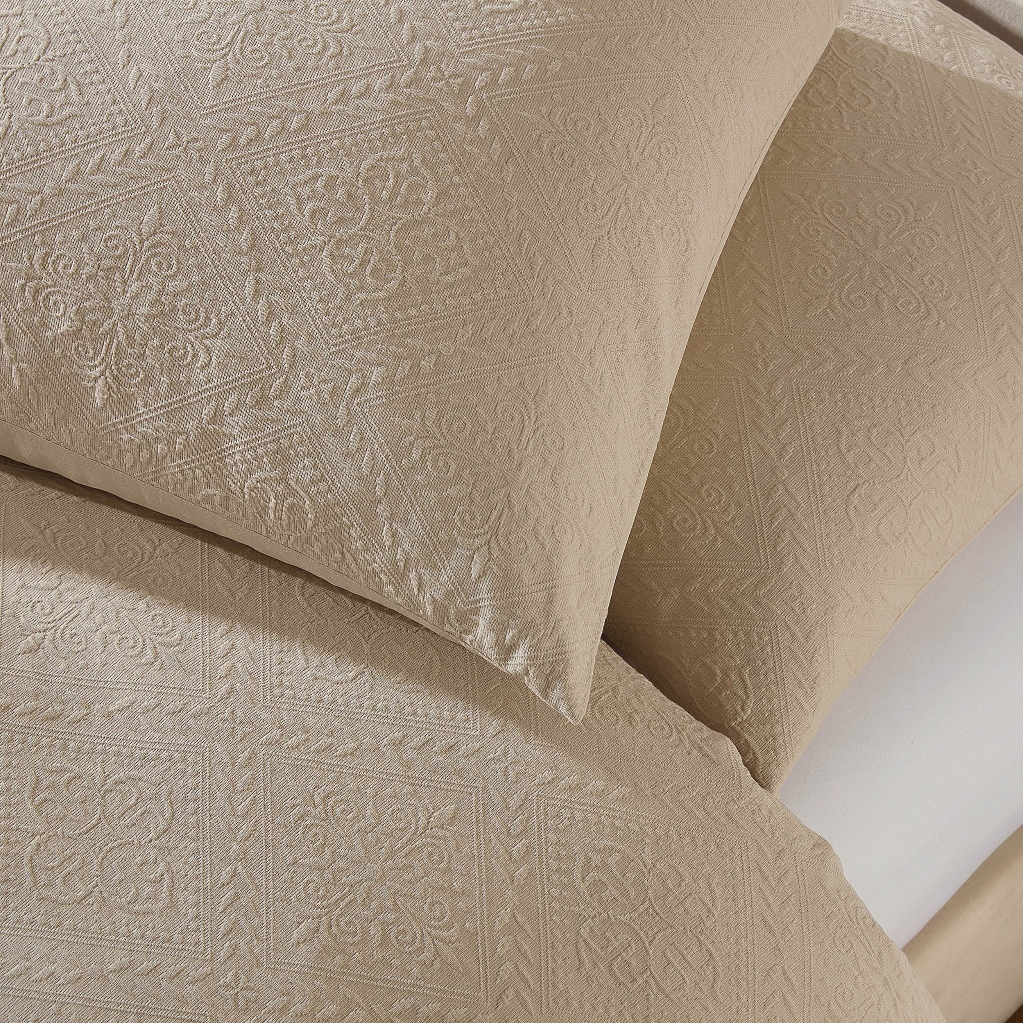 Margot 200 Thread Count Duvet Cover & Pillowcase Set - Natural - Image 6