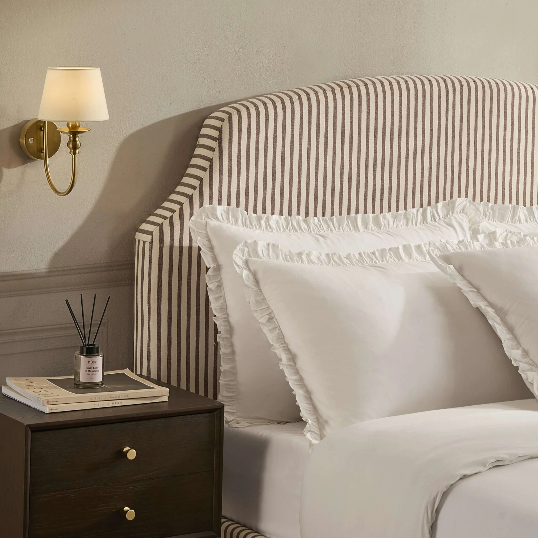 Marion 200 Thread Count Ruffle Edge Duvet Cover - Ecru - Image 12