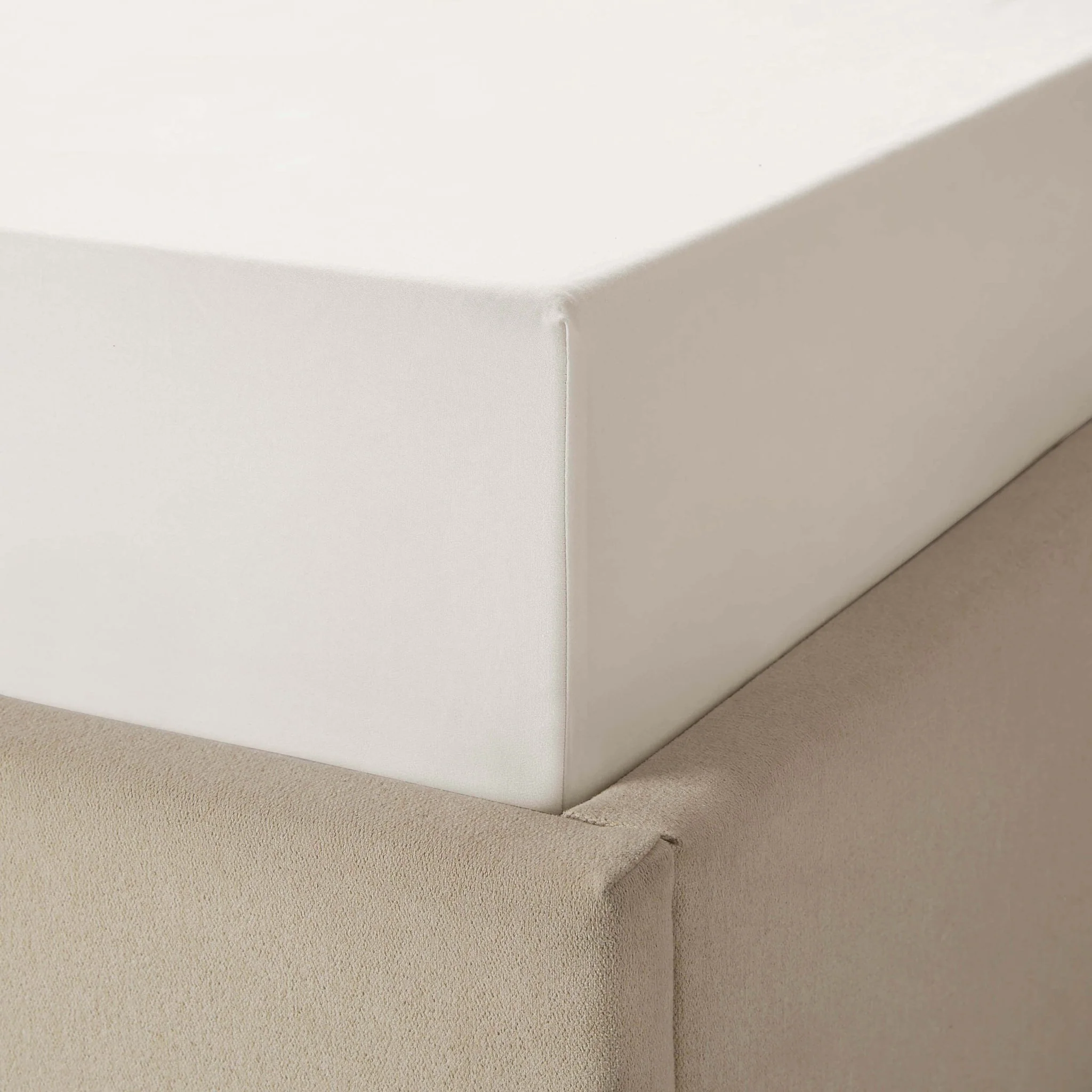 Marlowe 600 Thread Count Fitted Sheet - White