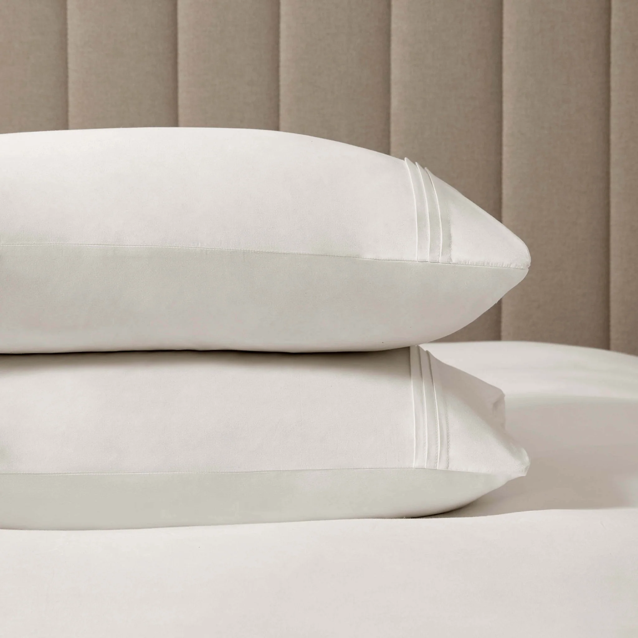 Marlowe 600 Thread Count Pair of Classic Pillowcases - White