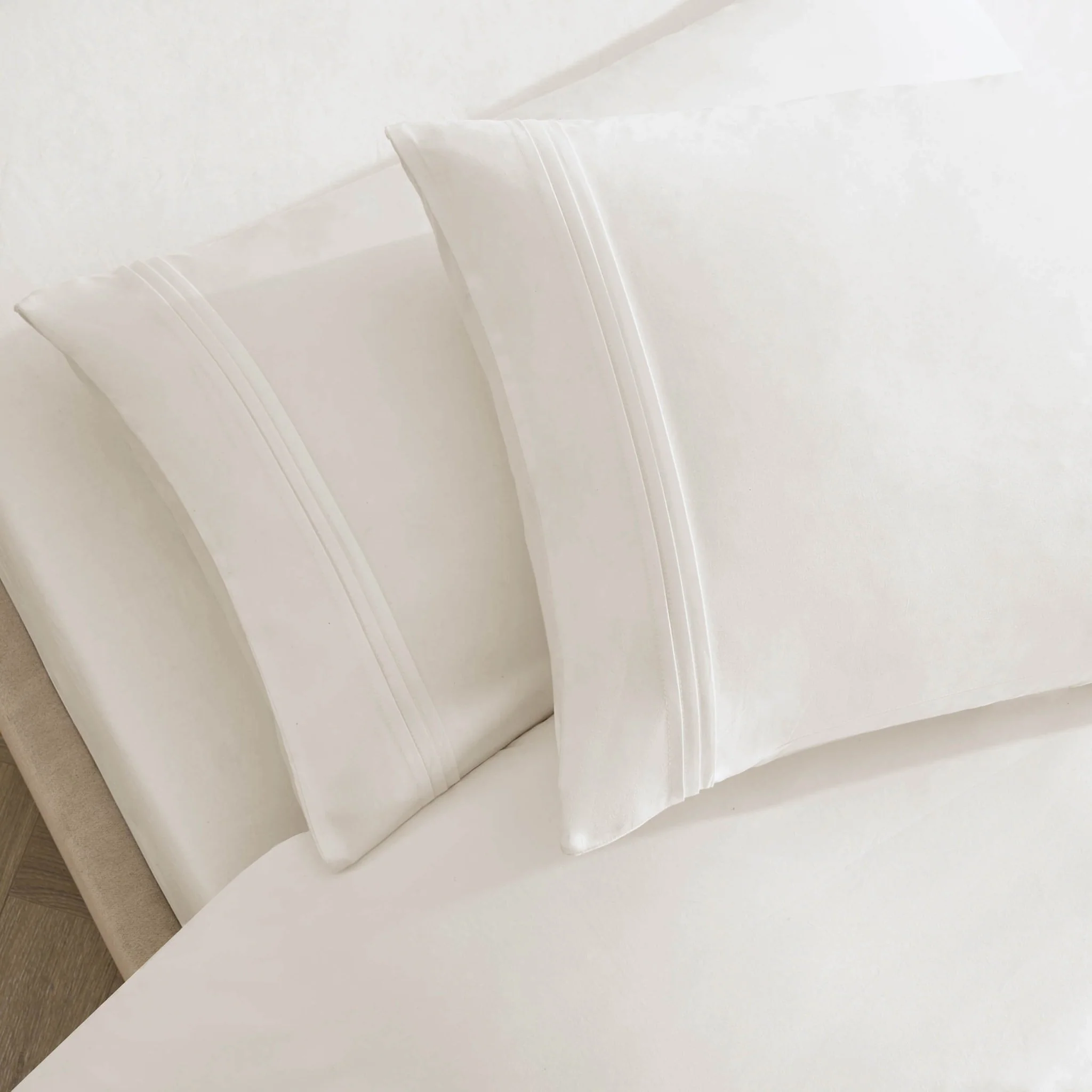 Marlowe 600 Thread Count Pair of Classic Pillowcases - White - Image 3