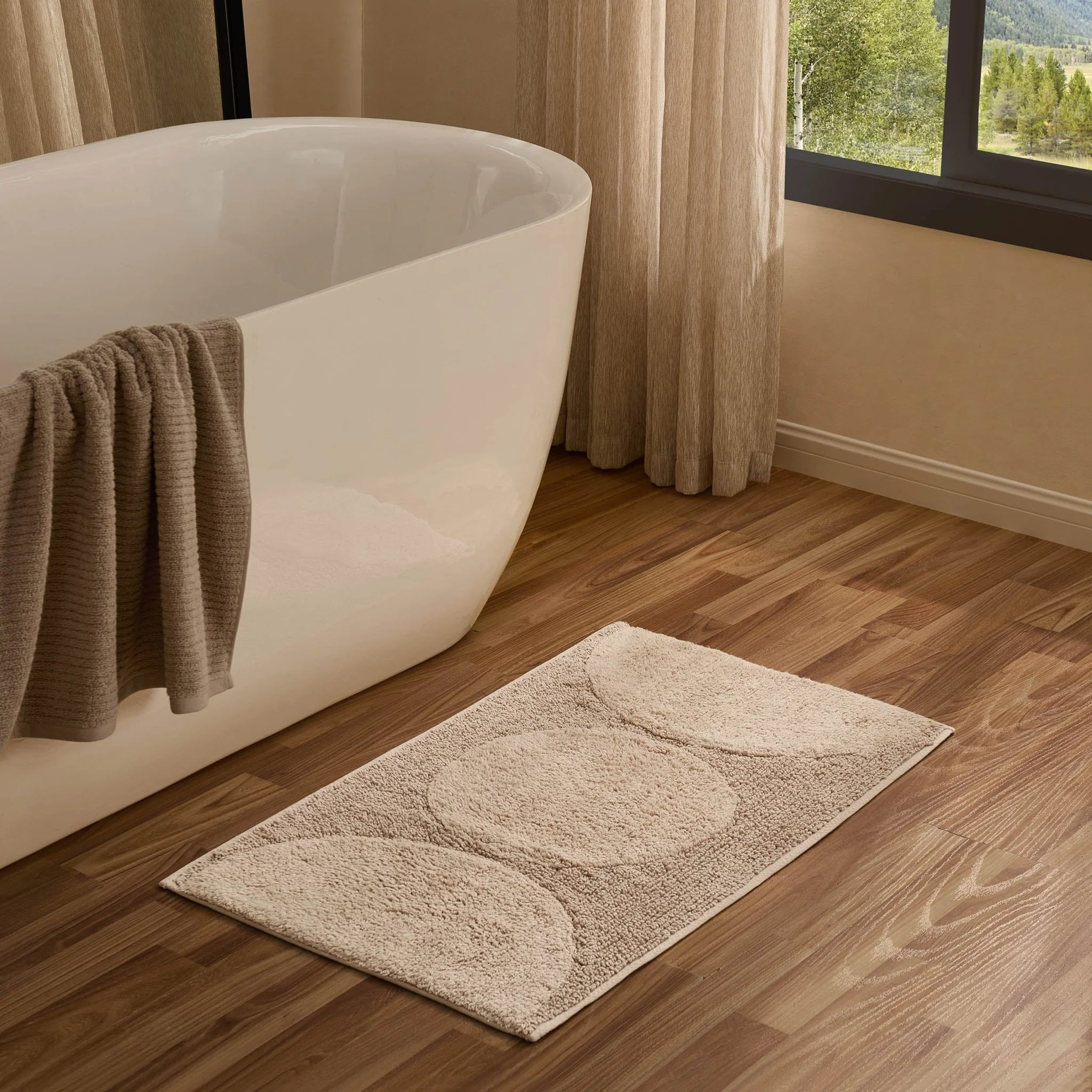 Maui Geo Circle Bath Mat - Natural