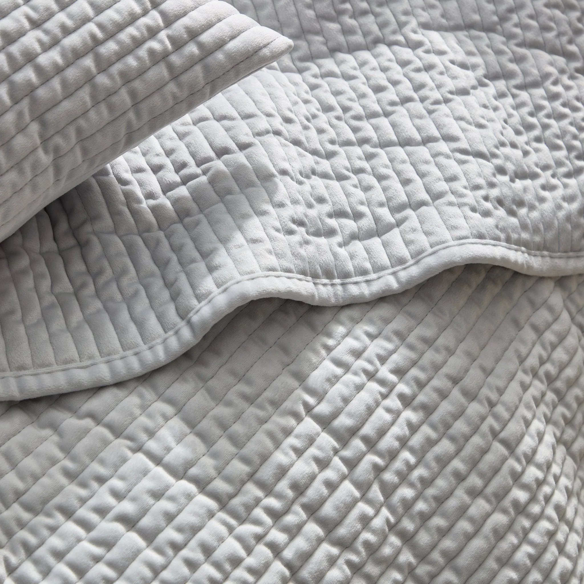 Milan Velvet Bedspread 2.5 X 2.6m - Silver - Image 2
