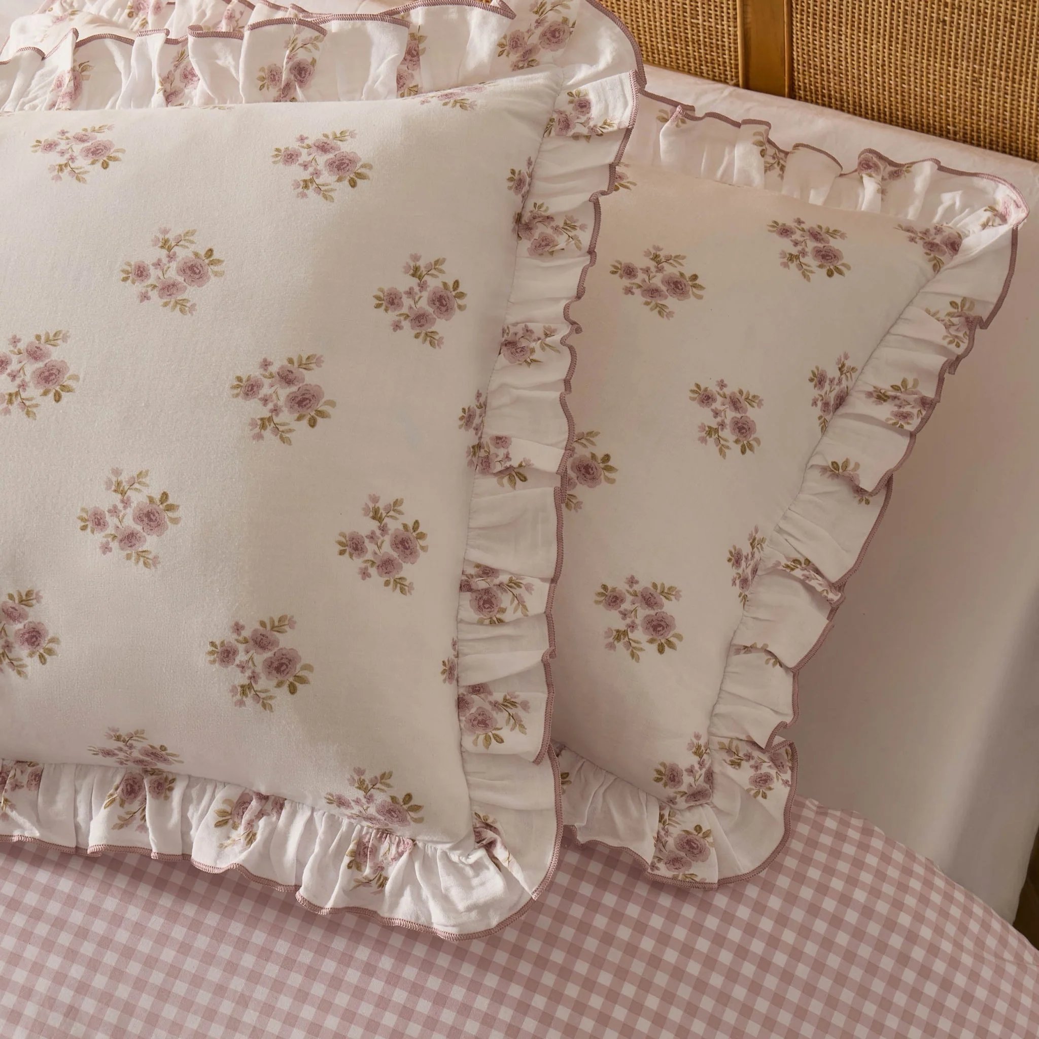 Mini Bouquet 100% Cotton Printed Muslin Duvet Cover Set - White/Pink - Image 4