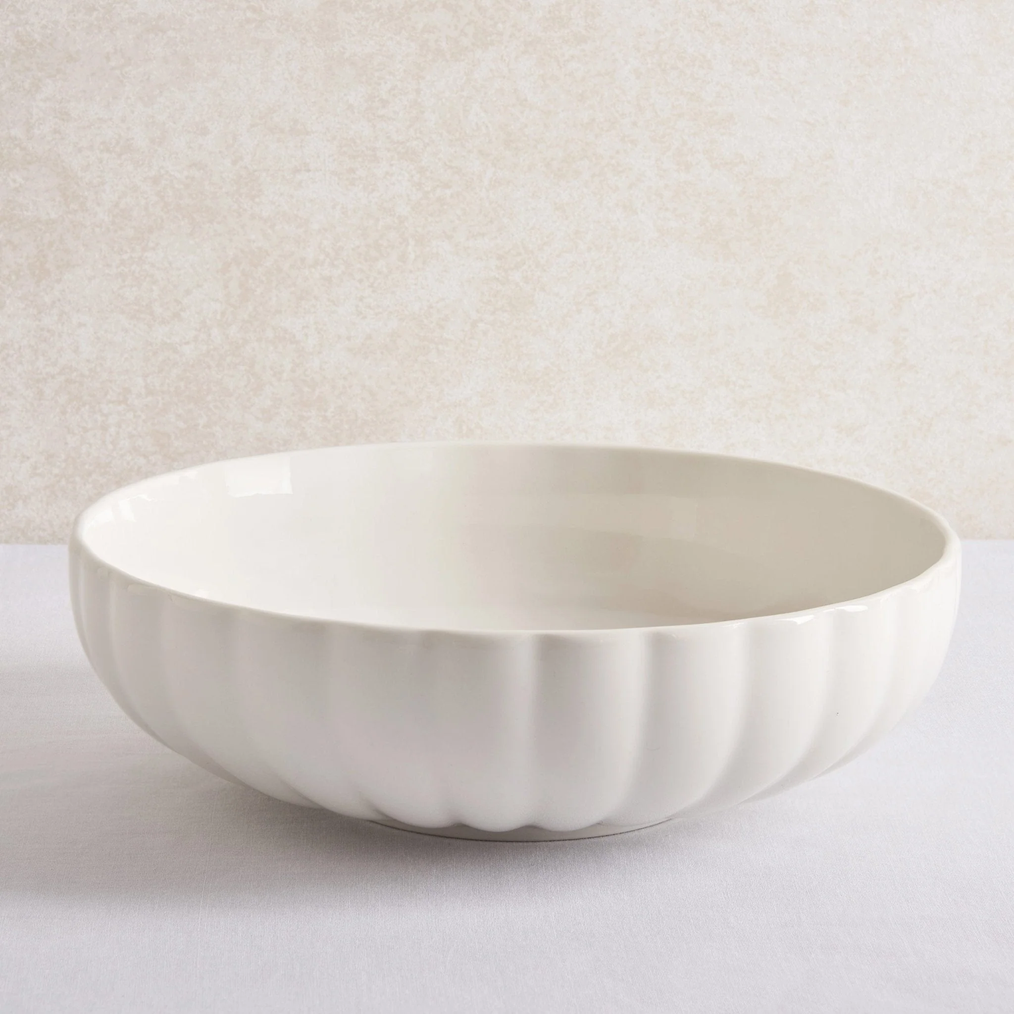 Mira Scalloped Serving Bowl - Off White