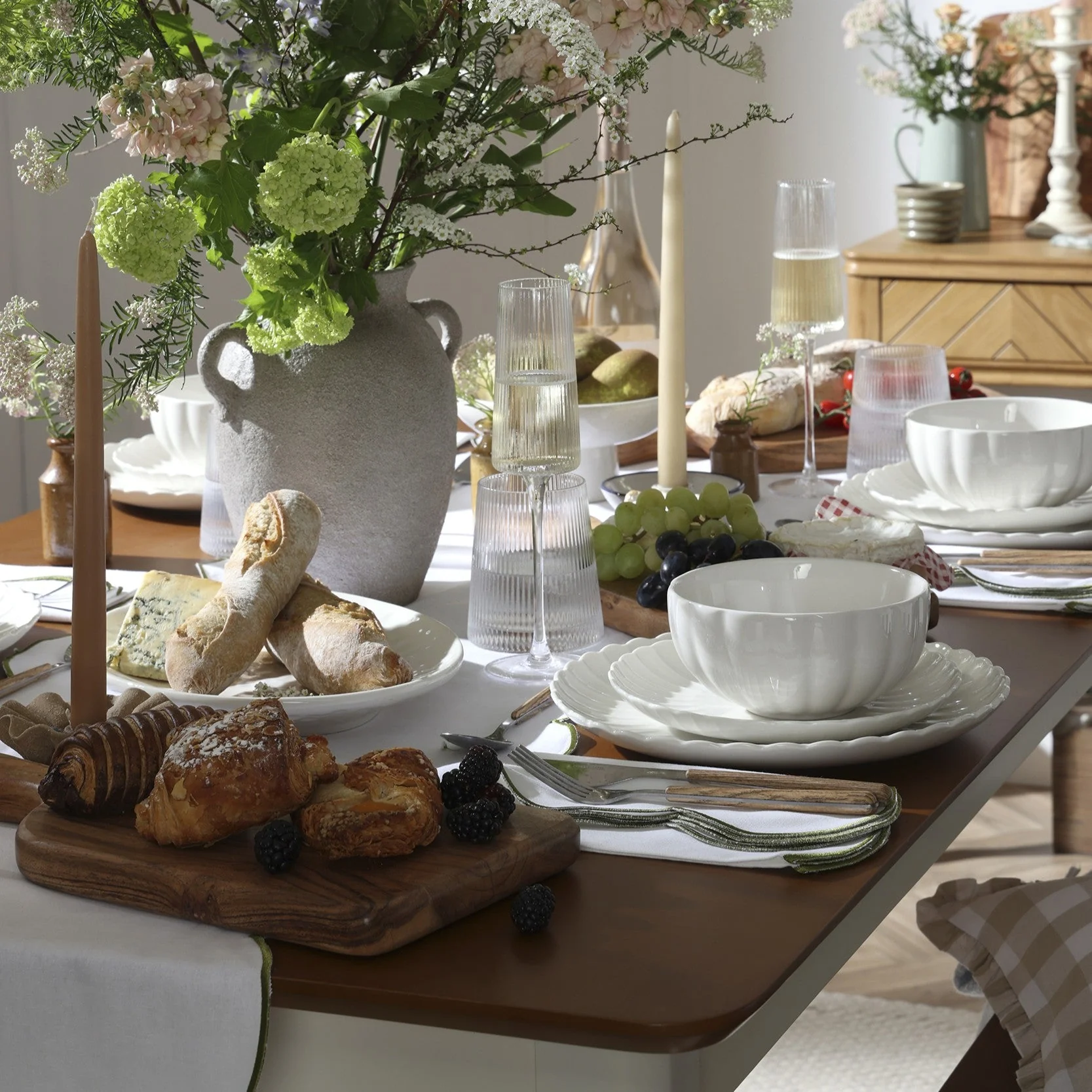 Mira Scalloped Set of 4 Cereal Bowls - Off White - Image 7