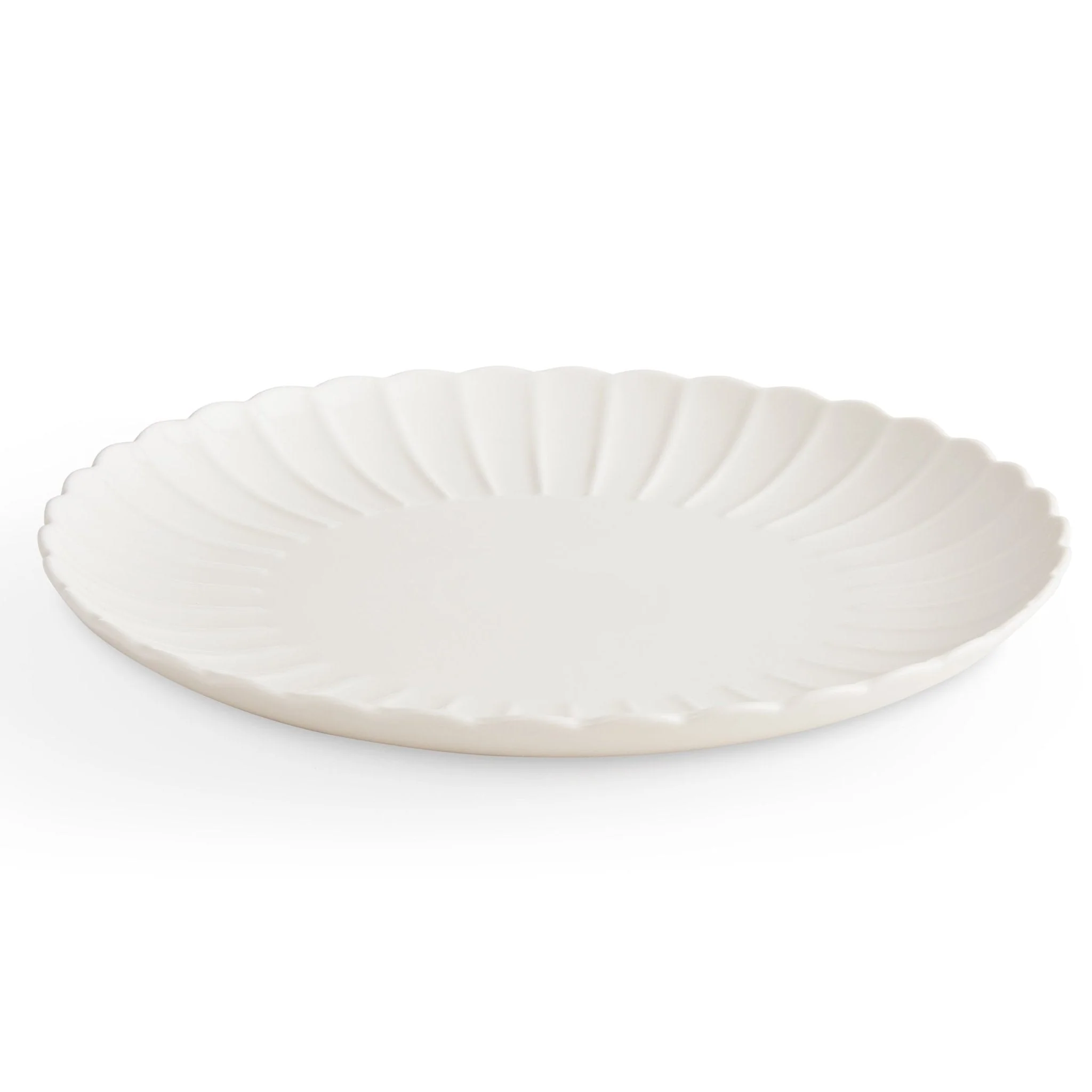 Mira Scalloped Set of 4 Dinner Plates - Off White - Image 5