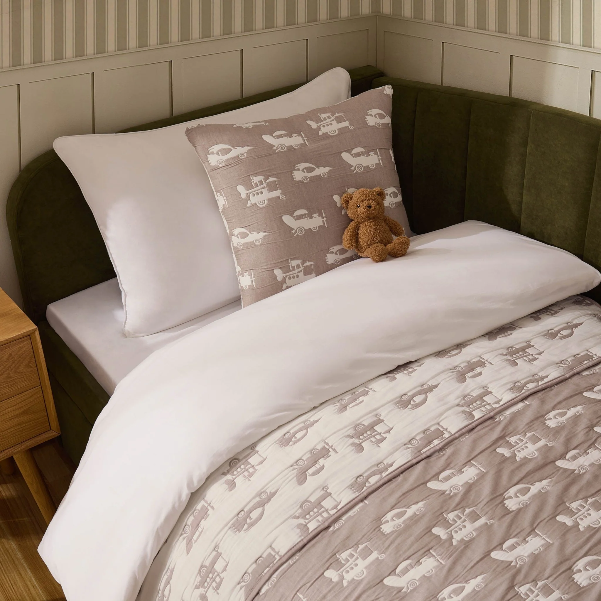 Morgan Transport Matelasse Cushion Cover and Bedspread Set - Taupe