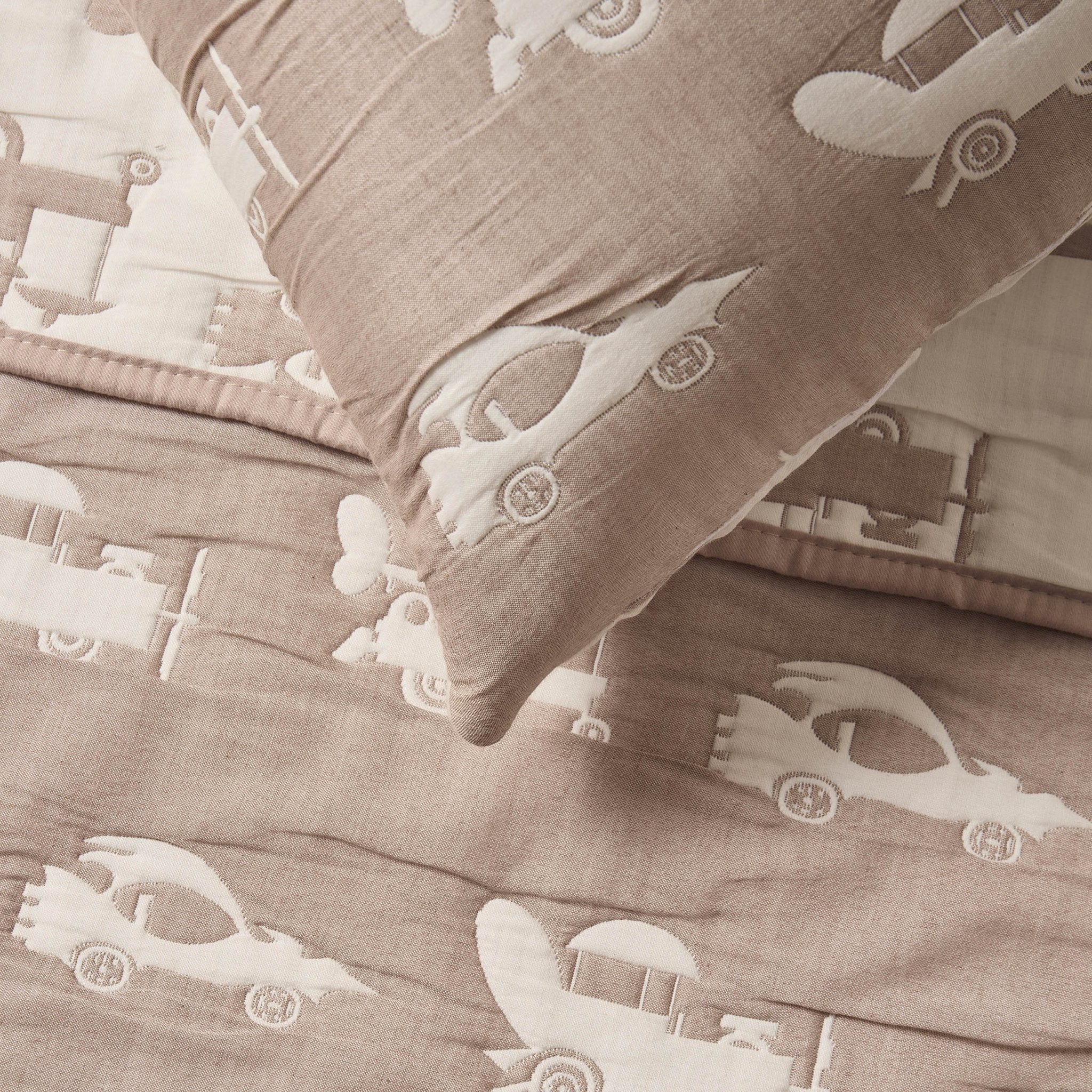 Morgan Transport Matelasse Cushion Cover and Bedspread Set - Taupe - Image 5