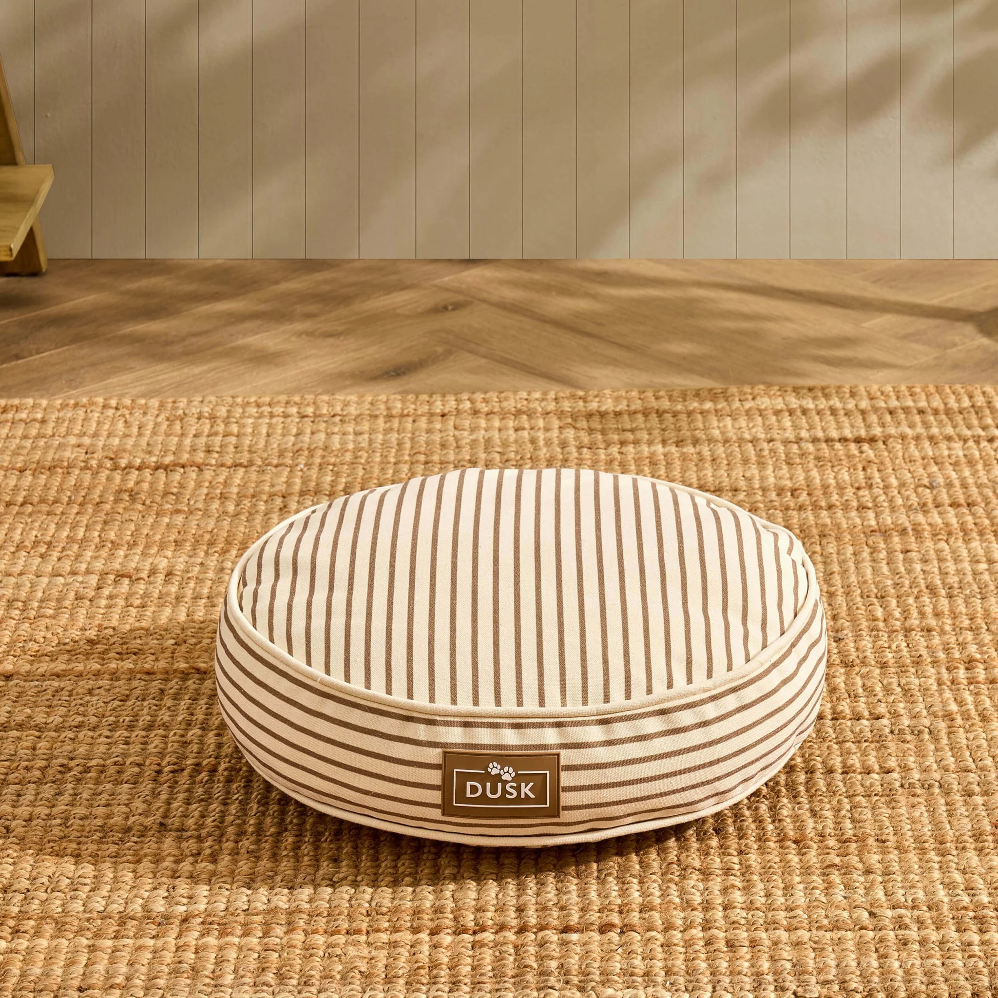 Nola Circle Striped Pillow Bed - Natural