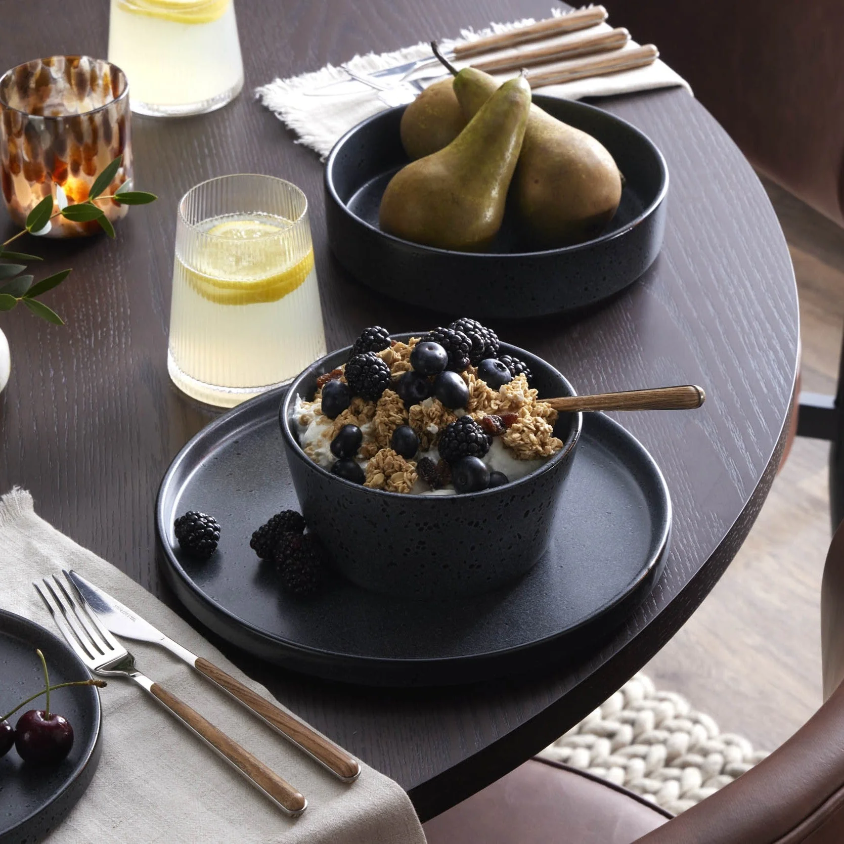 Nori Stoneware Set of 4 Dinner Plates - Speckled Black - Image 2