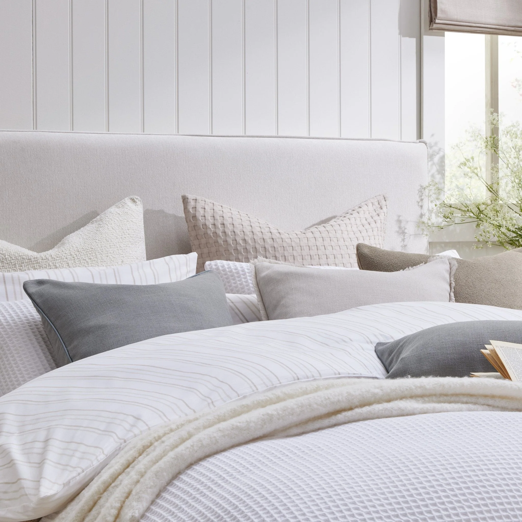 Oslo Ottoman Storage Bed - Ivory - Image 6