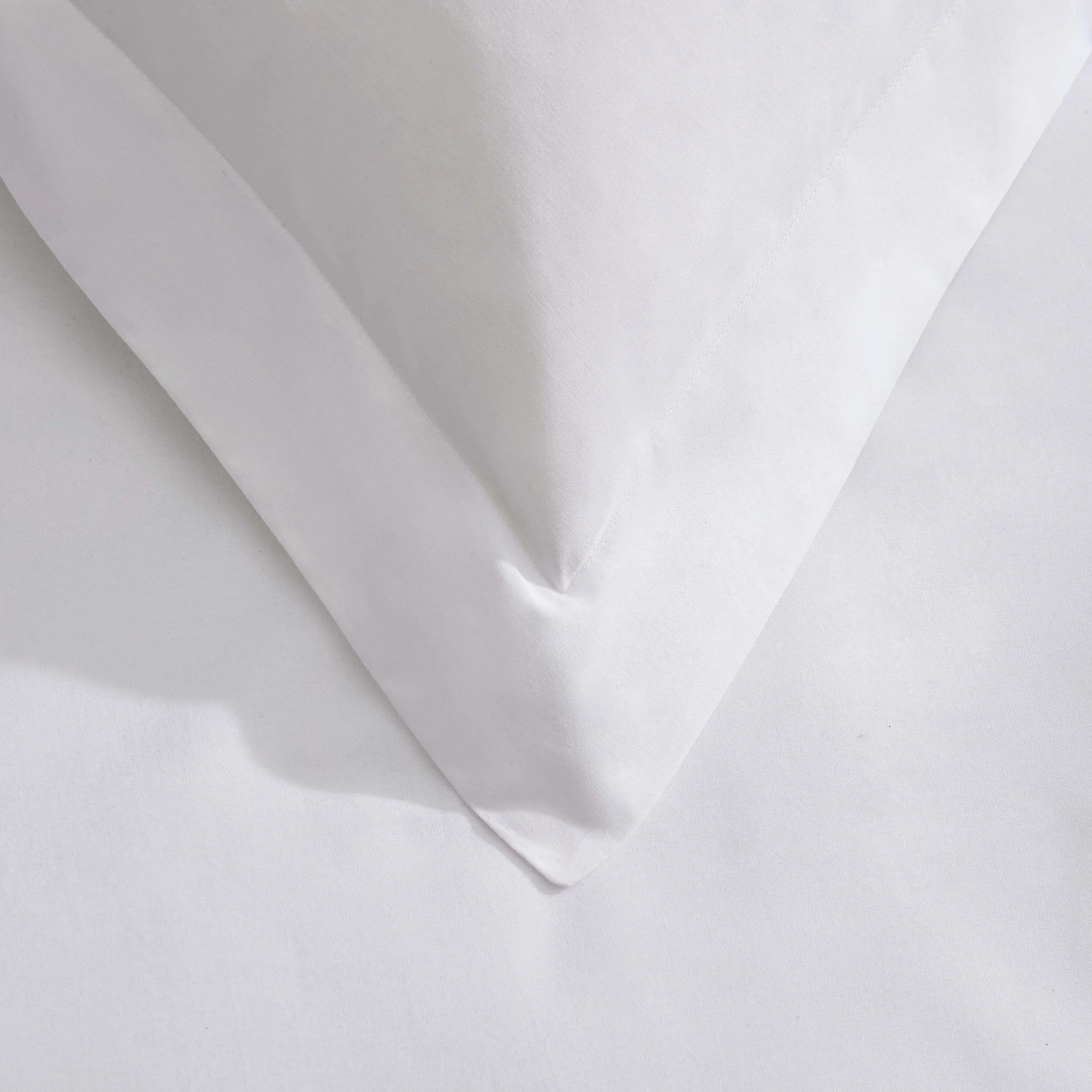 Pair of Anti-Allergy 200 Thread Count Oxford Pillowcases - White - Image 3
