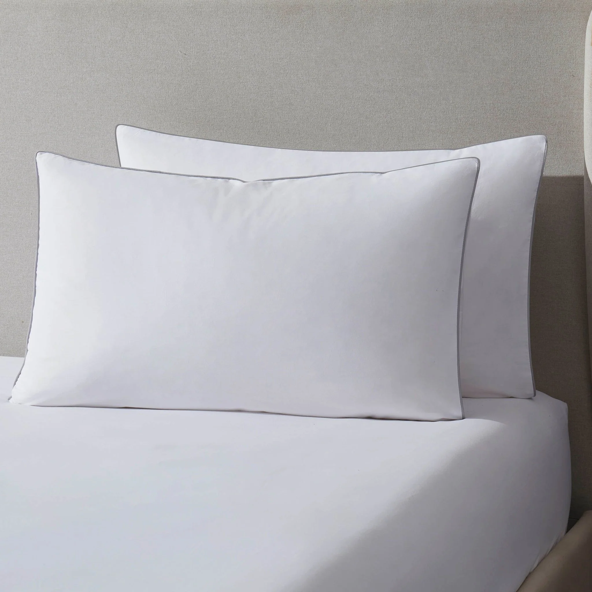 Pair of Cambridge Pillowcases - 200 Thread Count - Cotton - White/Grey - Image 4