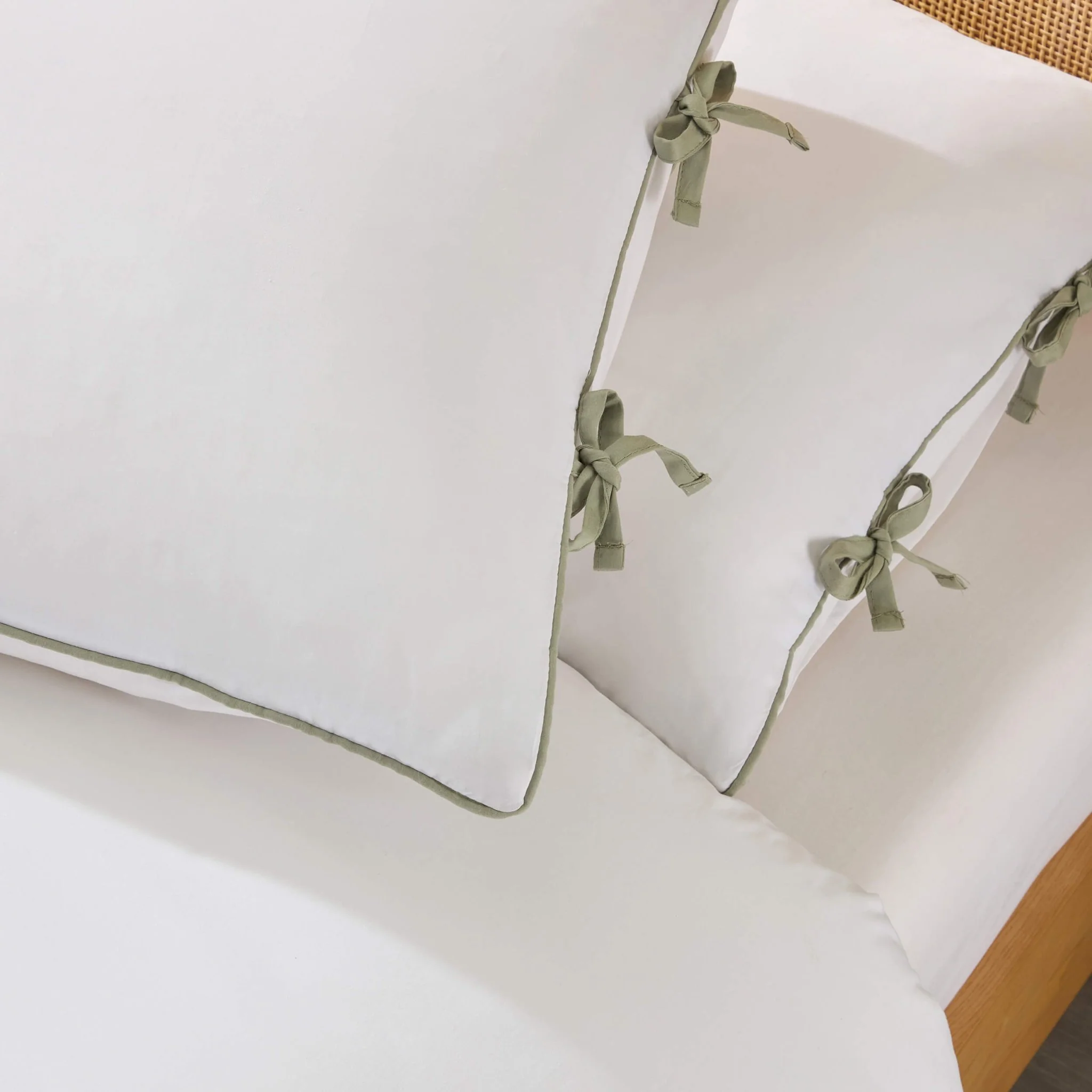 Pair of Cambridge Pillowcases with Bows - 200 Thread Count - Sage - Image 3