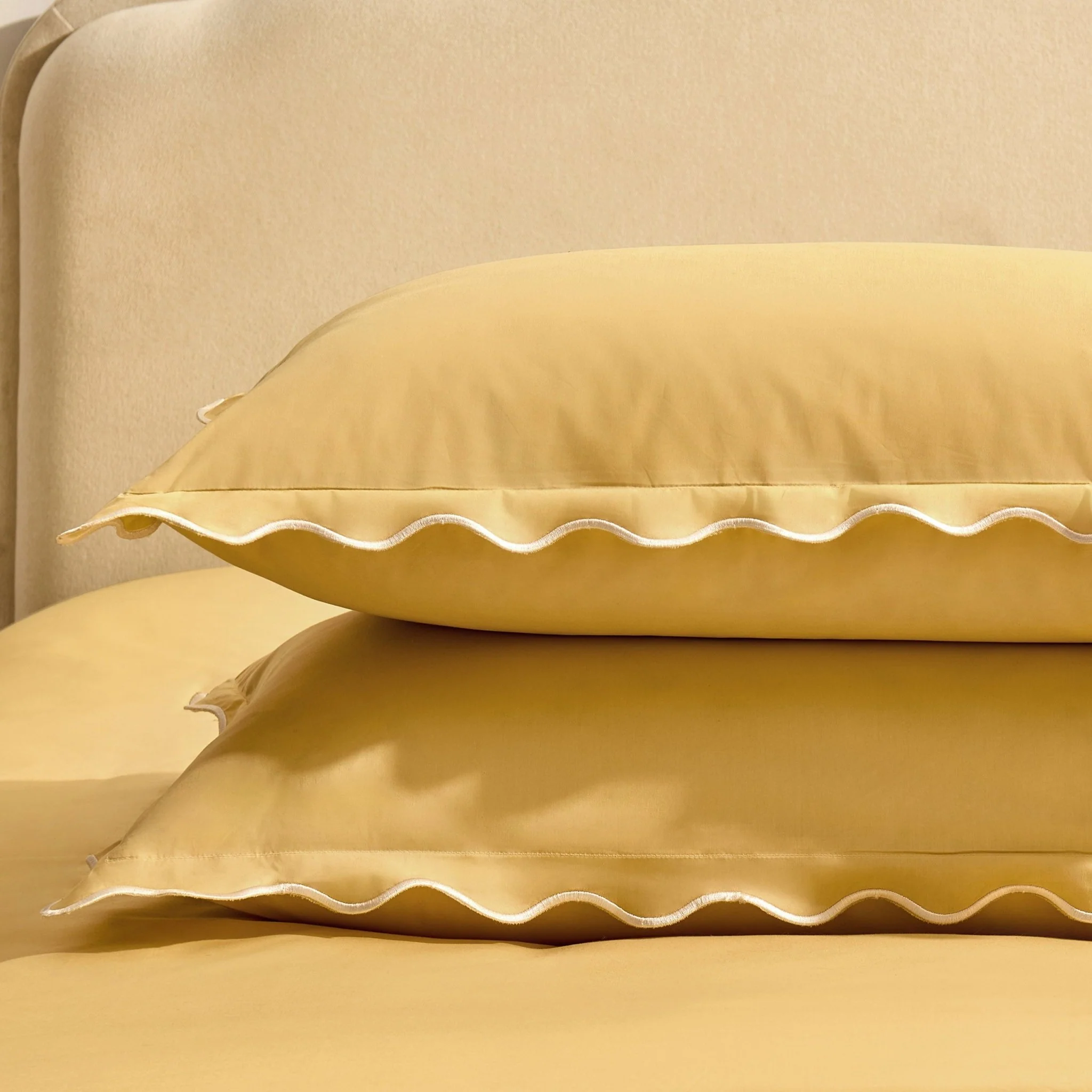 Pair of Grace Embroidered Edge 100% Cotton 200 Thread Count Oxford Pillowcases - Buttermilk - Image 3