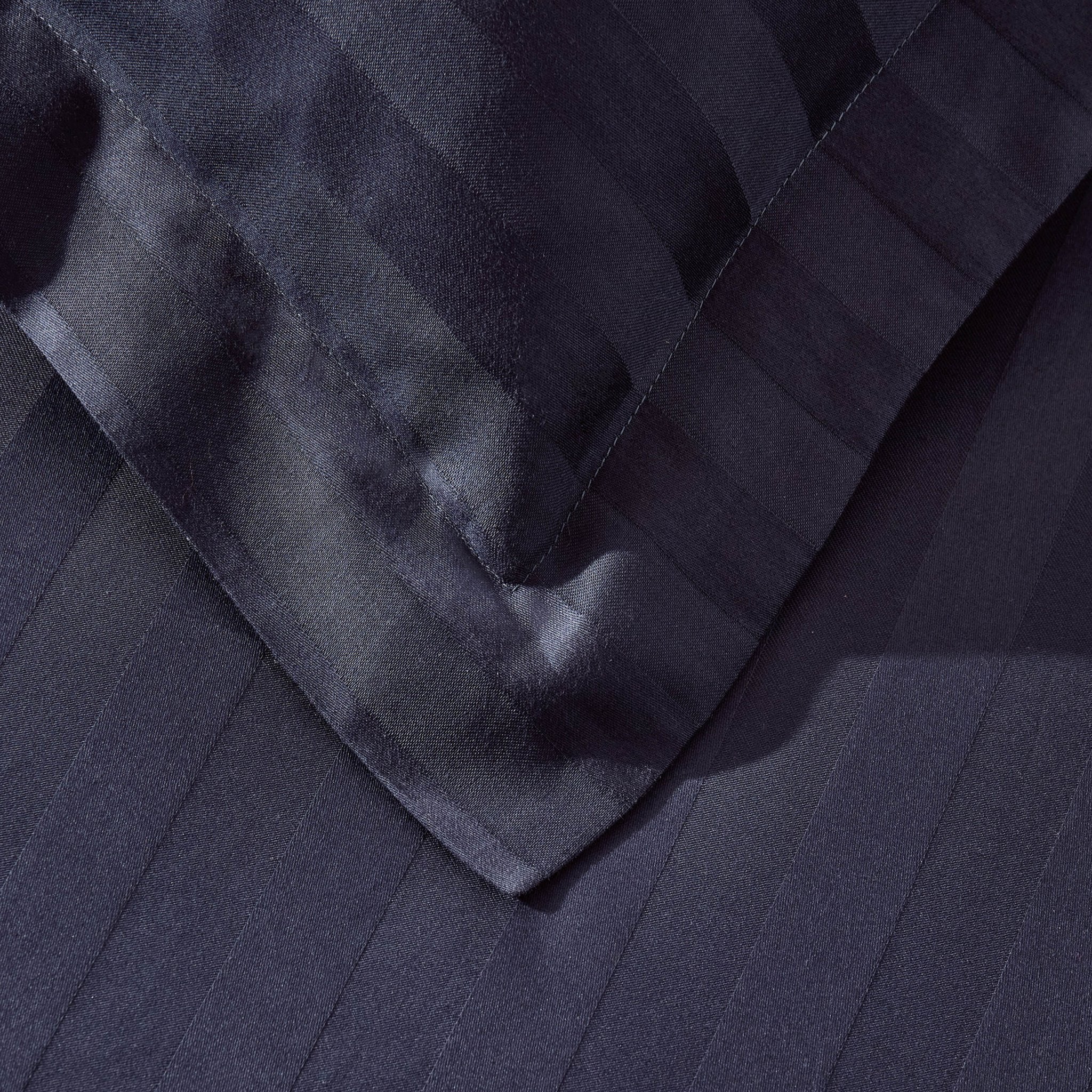 Pair of Hotel Satin Stripe 200 Thread Count Oxford Pillowcases - Navy - Image 2