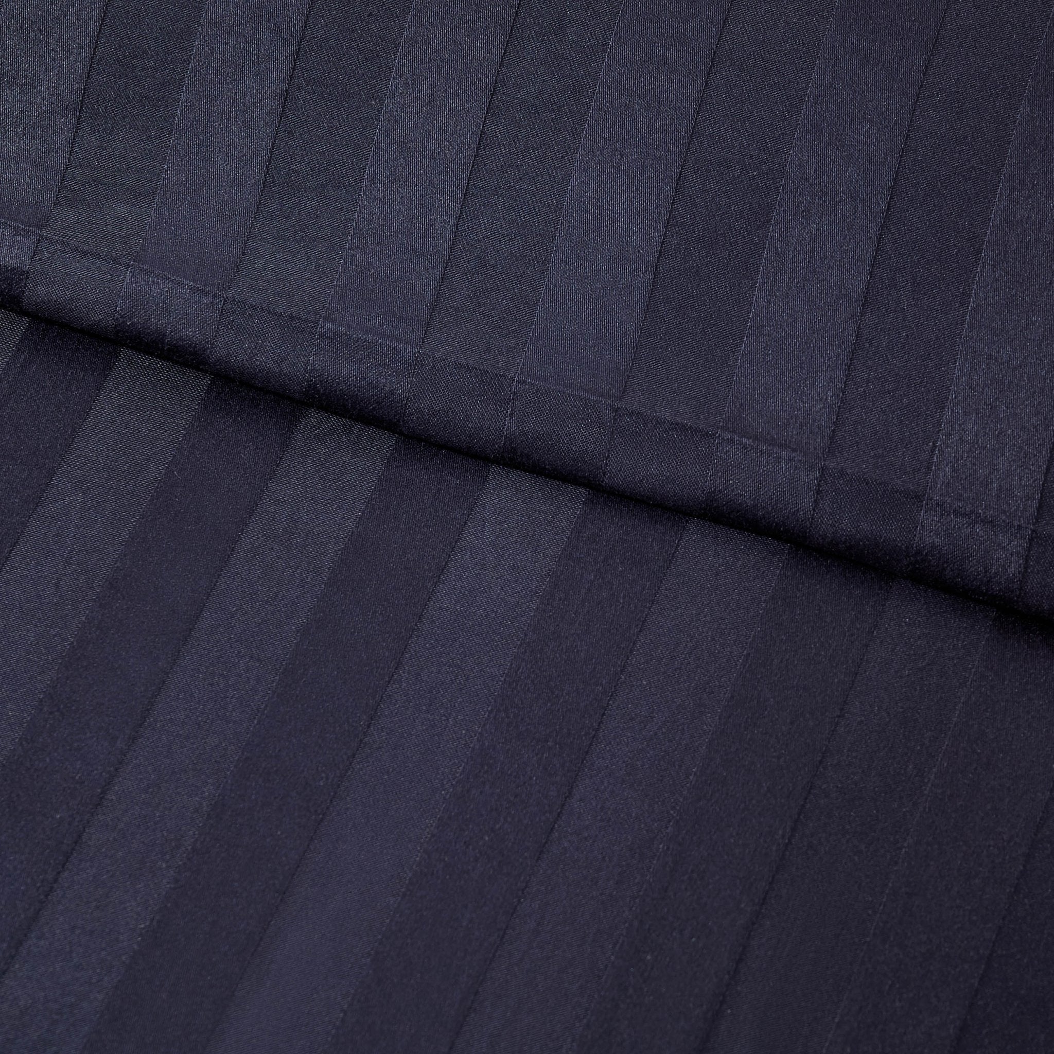 Pair of Hotel Satin Stripe 200 Thread Count Oxford Pillowcases - Navy - Image 3