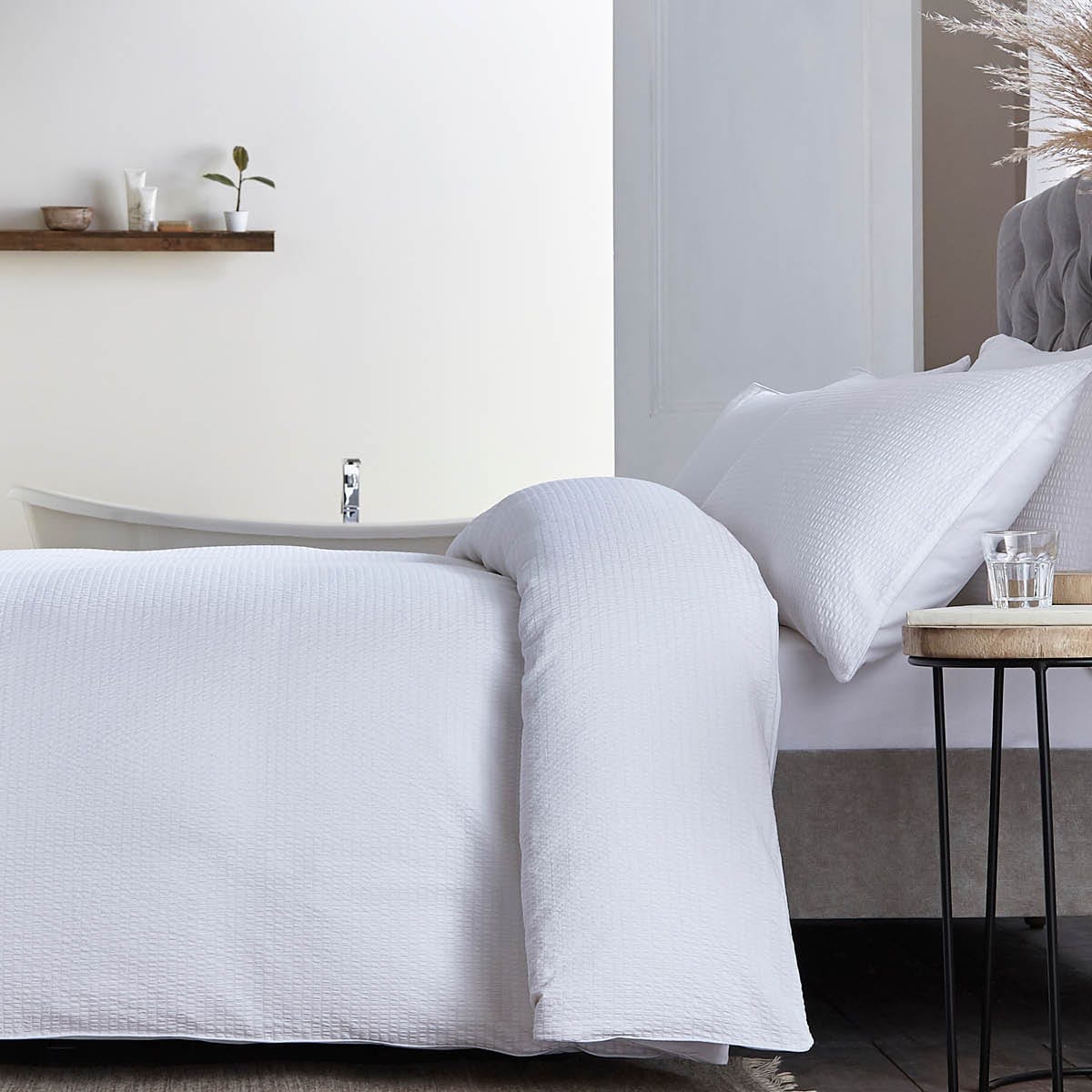 Pair of Mykonos Seersucker Pillowcases - 200 Thread Count - Cotton - White - Image 7