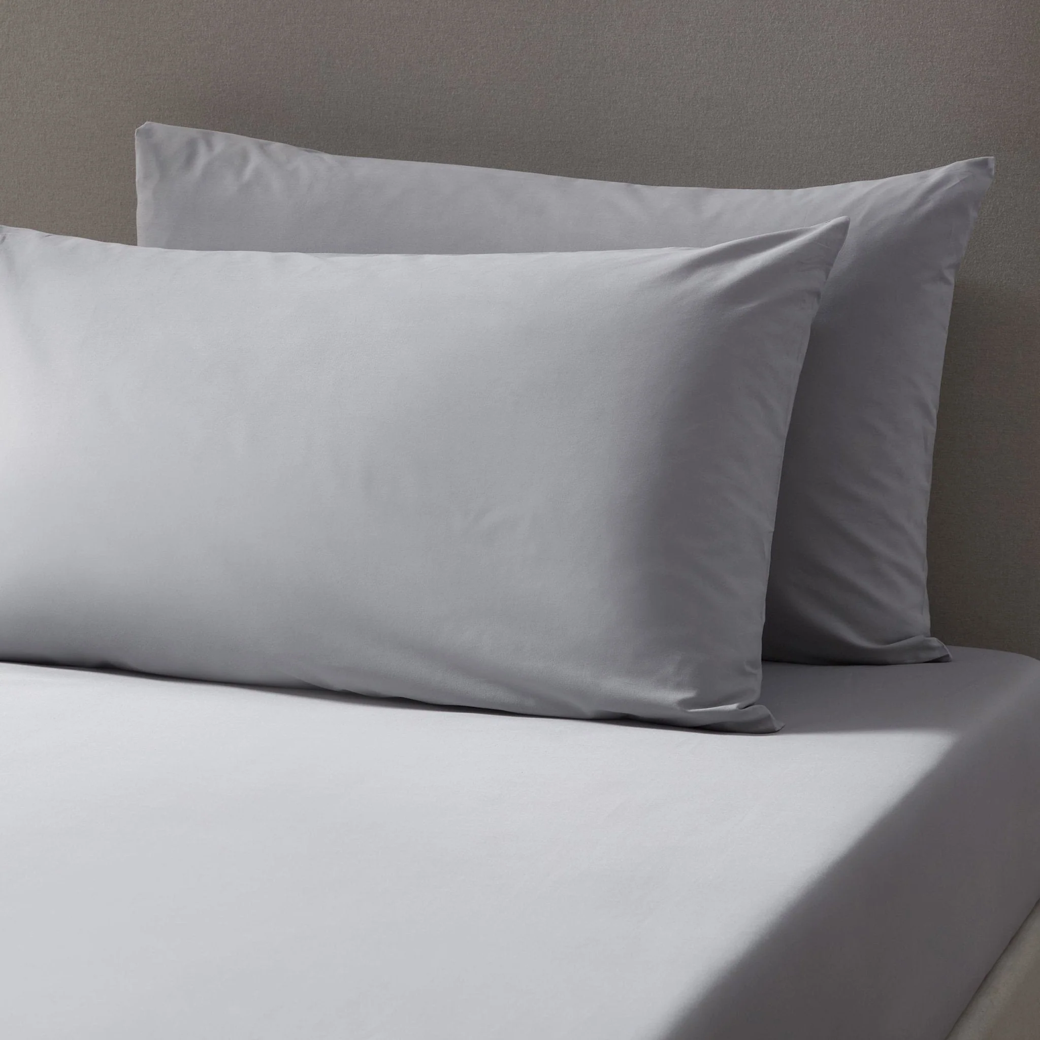 Pair of Plain-Dye Classic Pillowcases - 200 Thread Count - Light Grey - Image 3