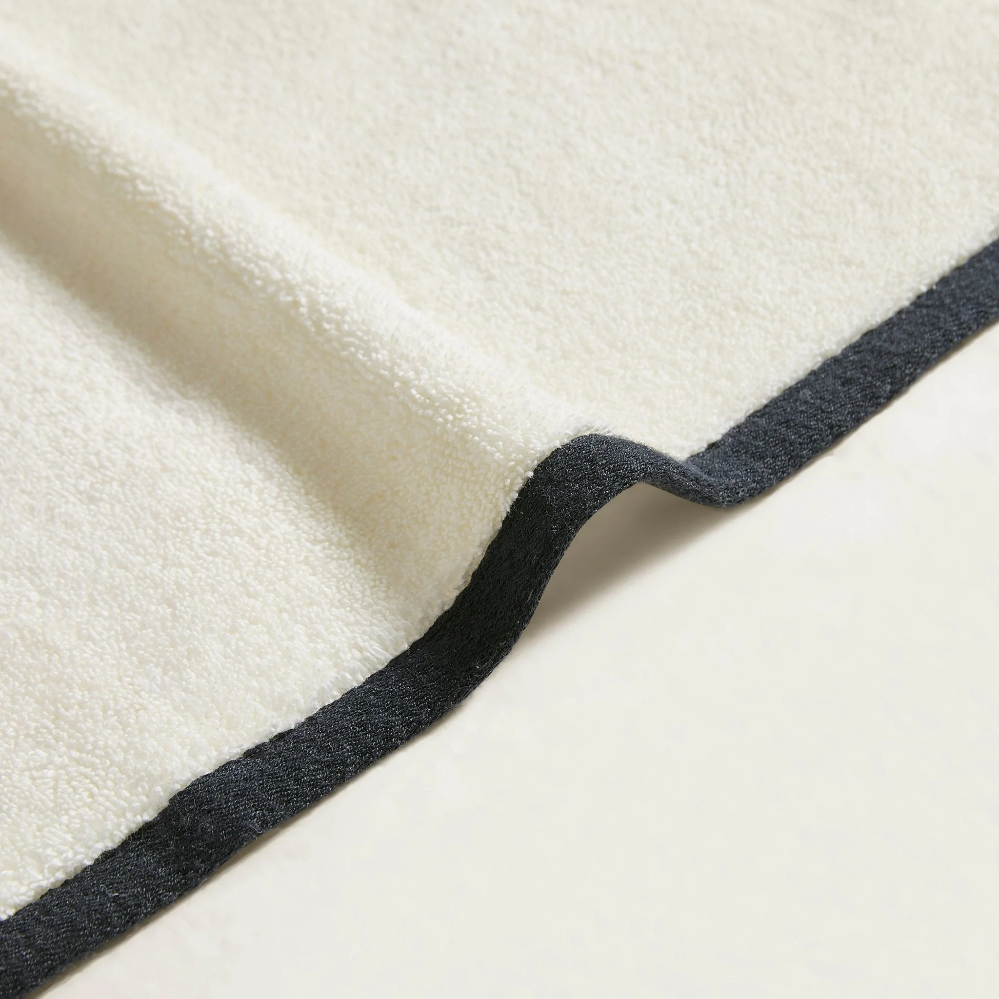 Palma Contrast Edge Towel Collection - Oatmeal - Image 3