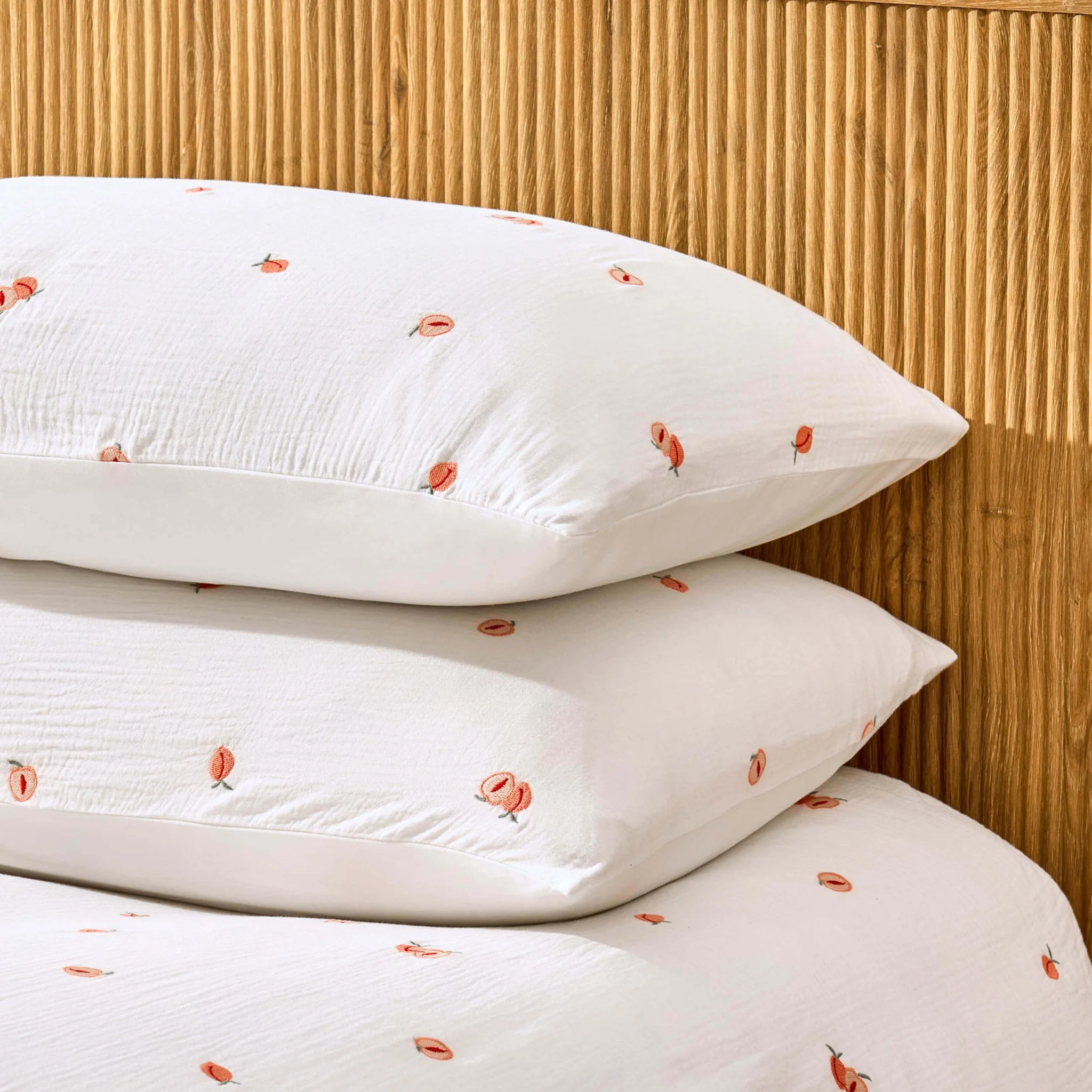 Peach Embroidery 100% Cotton Muslin Duvet Cover & Pillowcase Set - White - Image 6