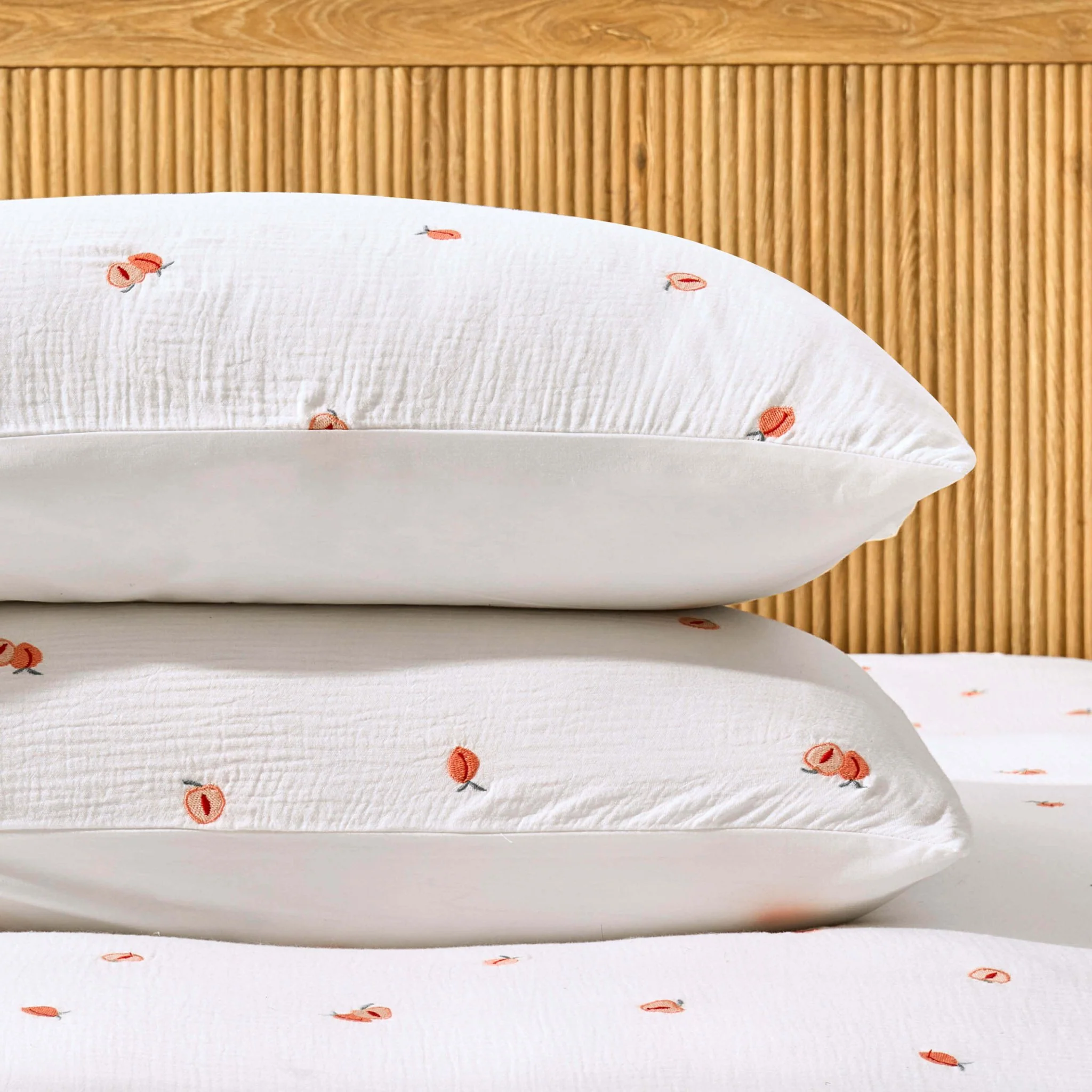 Peach Embroidery 100% Cotton Muslin Duvet Cover & Pillowcase Set - White - Image 7