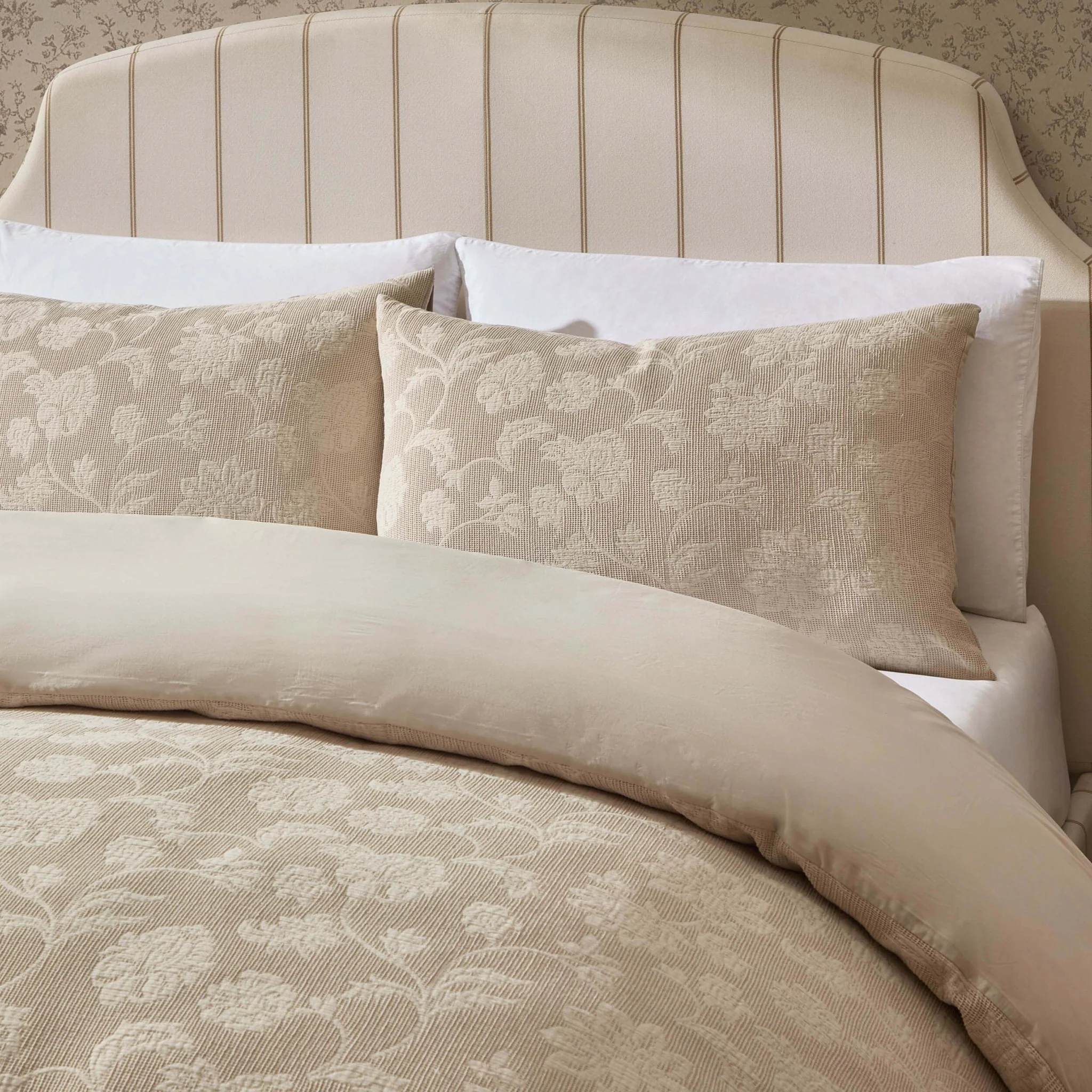 Portia Jacquard Waffle Duvet Cover & Pillowcase Set - Stone - Image 4