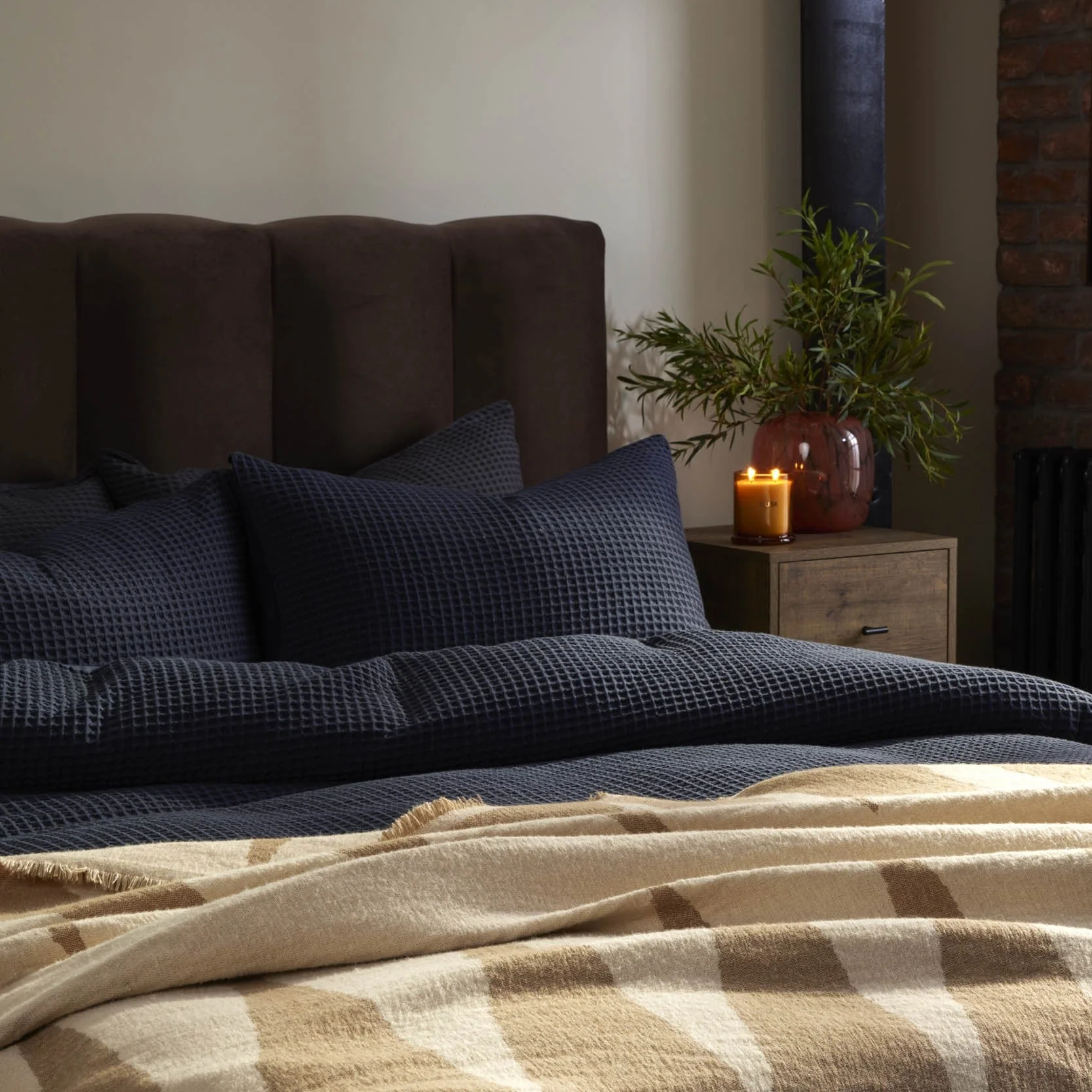 Portofino Waffle 100% Cotton Duvet Cover 200 Thread Count - Midnight Navy - Image 5