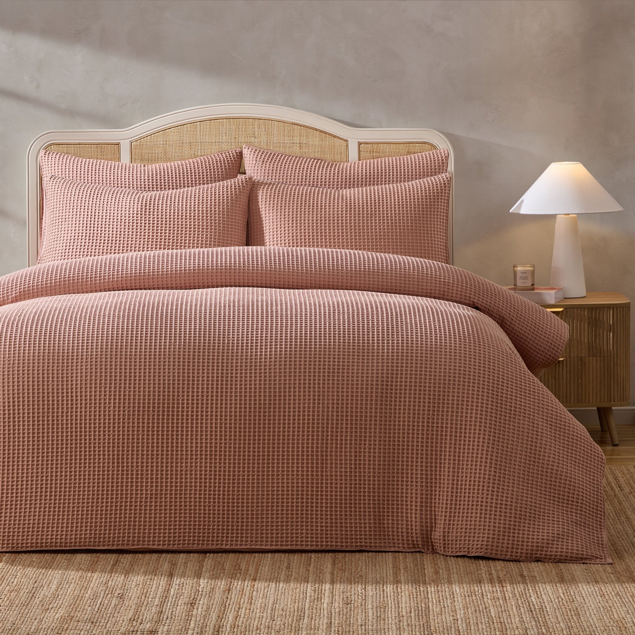 Portofino Waffle 100% Cotton Pair of Pillowcases 200 Thread Count - Blush - Image 2