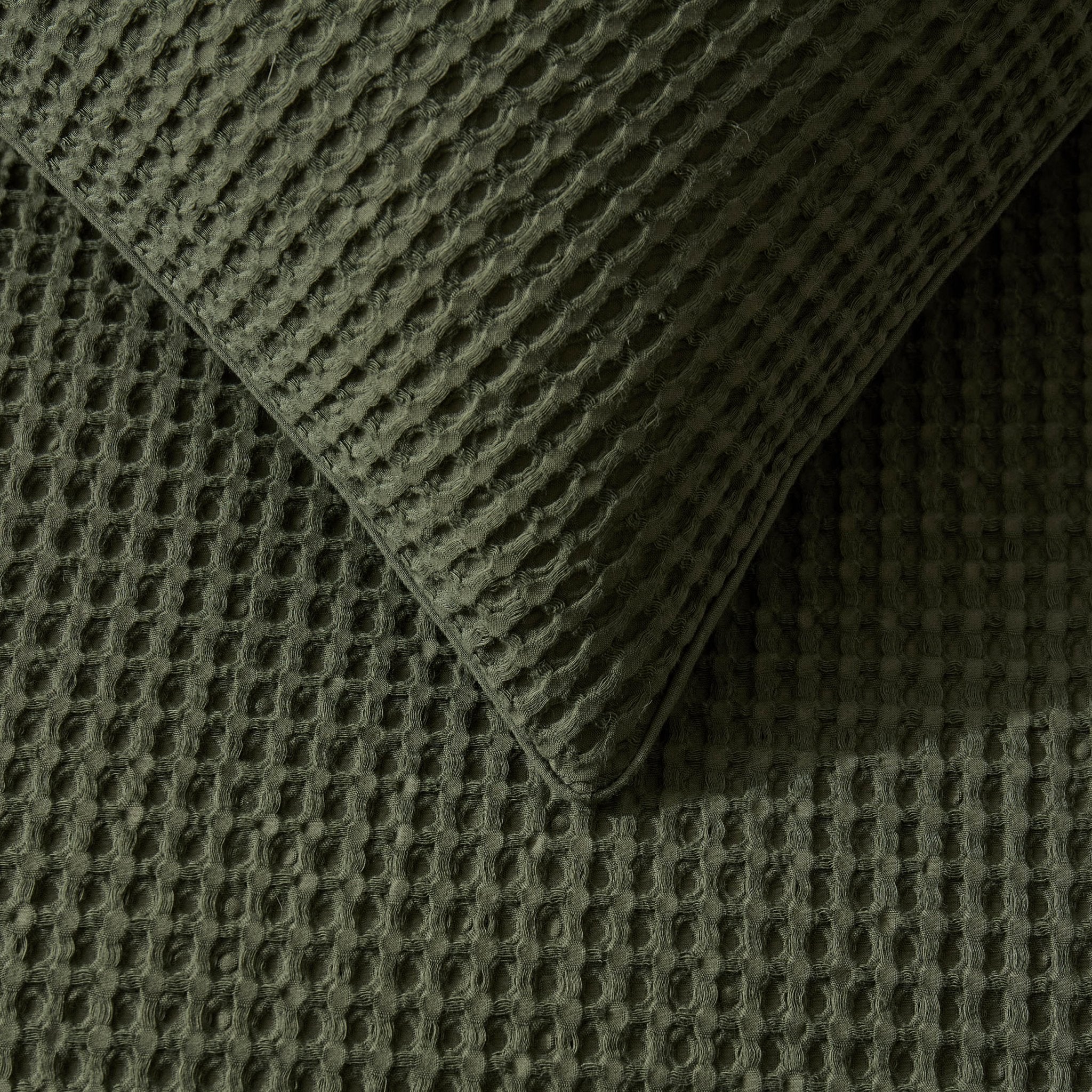 Portofino Waffle 100% Cotton Pair of Pillowcases 200 Thread Count - Forest Green - Image 3