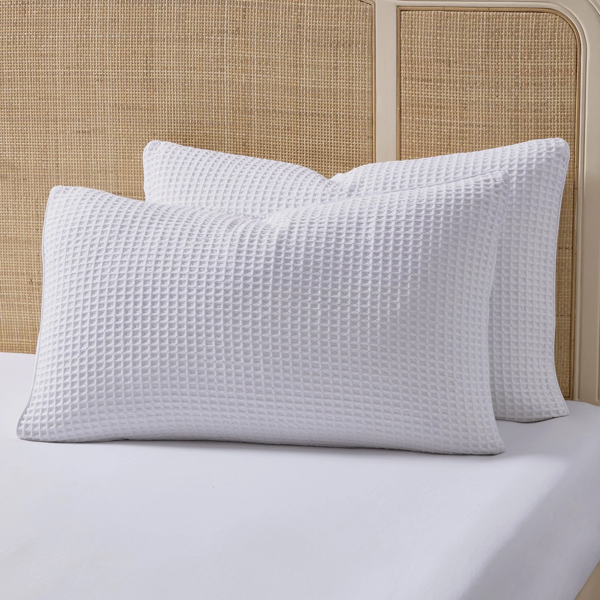 Portofino Waffle 100% Cotton Pair of Pillowcases 200 Thread Count - White - Image 3