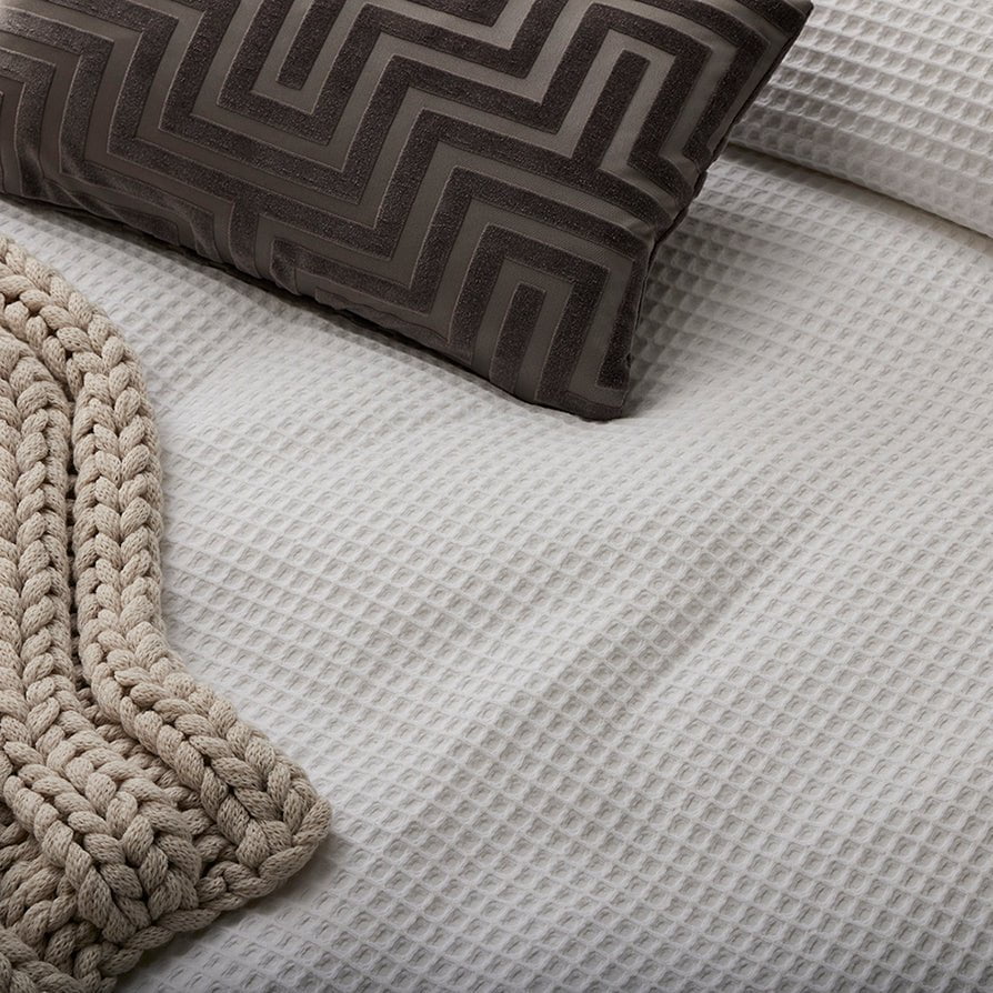 Portofino Waffle 100% Cotton Pair of Pillowcases 200 Thread Count - White - Image 8